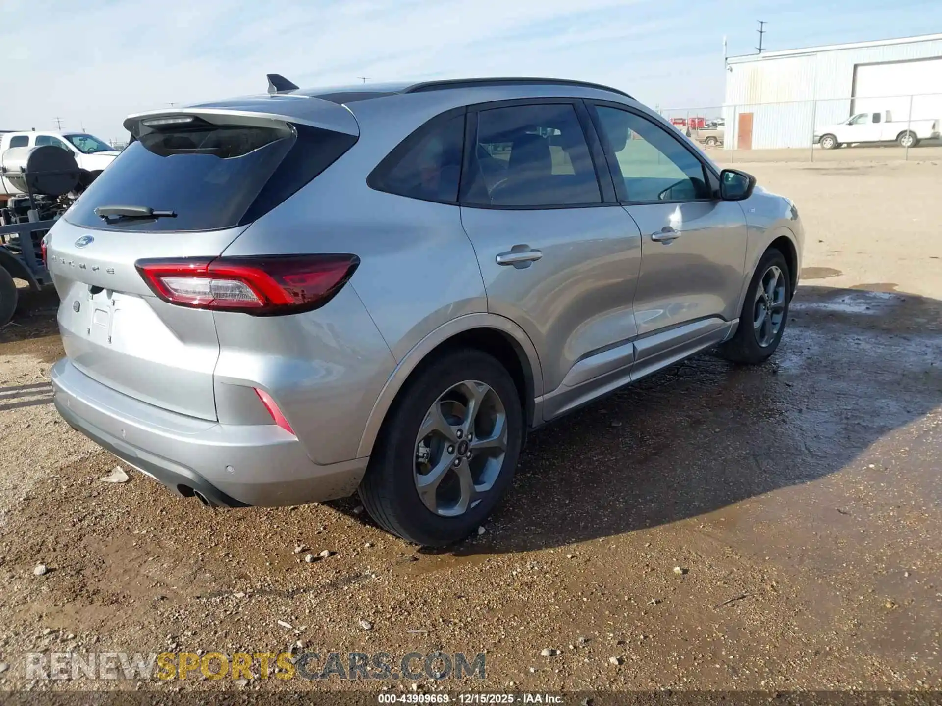3 Photograph of a damaged car 1FMCU0MN3RUB59586 FORD ESCAPE 2024