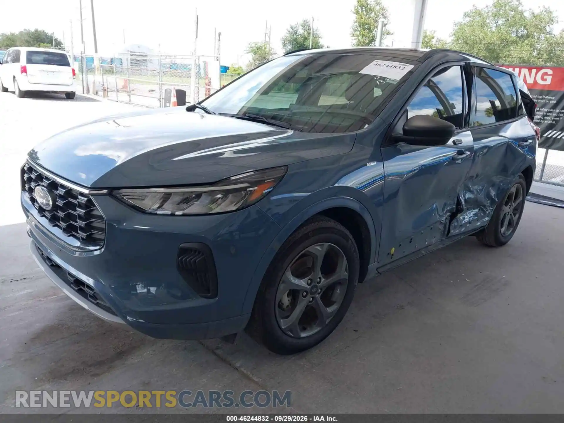 2 fotografías del automóvil dañado 1FMCU0MN5RUB49352 FORD ESCAPE 2024