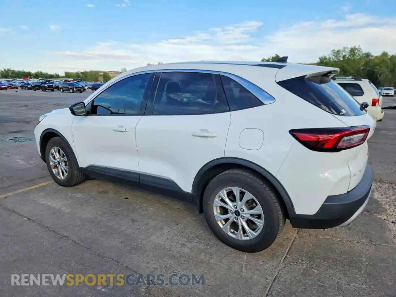 2 Photograph of a damaged car 1FMCU9GNXRUA08423 FORD ESCAPE 2024