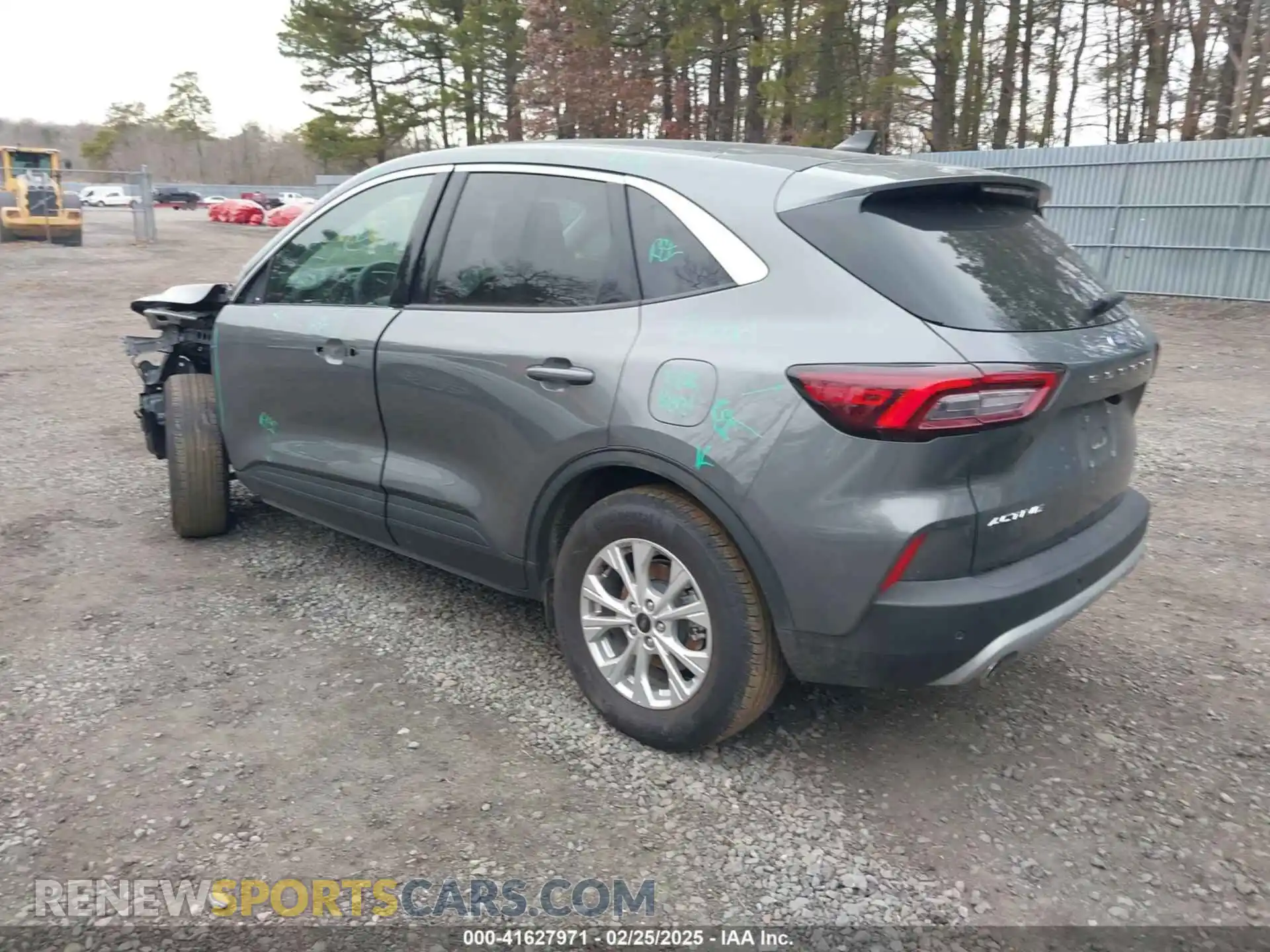 3 Photograph of a damaged car 1FMCU9GNXRUA08583 FORD ESCAPE 2024