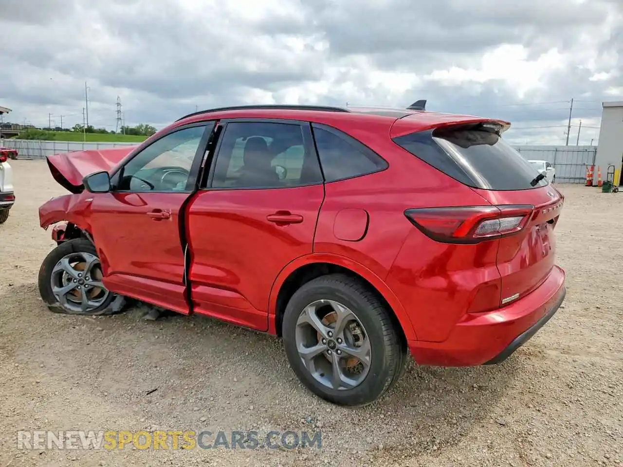 2 fotografías del automóvil dañado 1FMCU9MN4RUB41618 FORD ESCAPE 2024