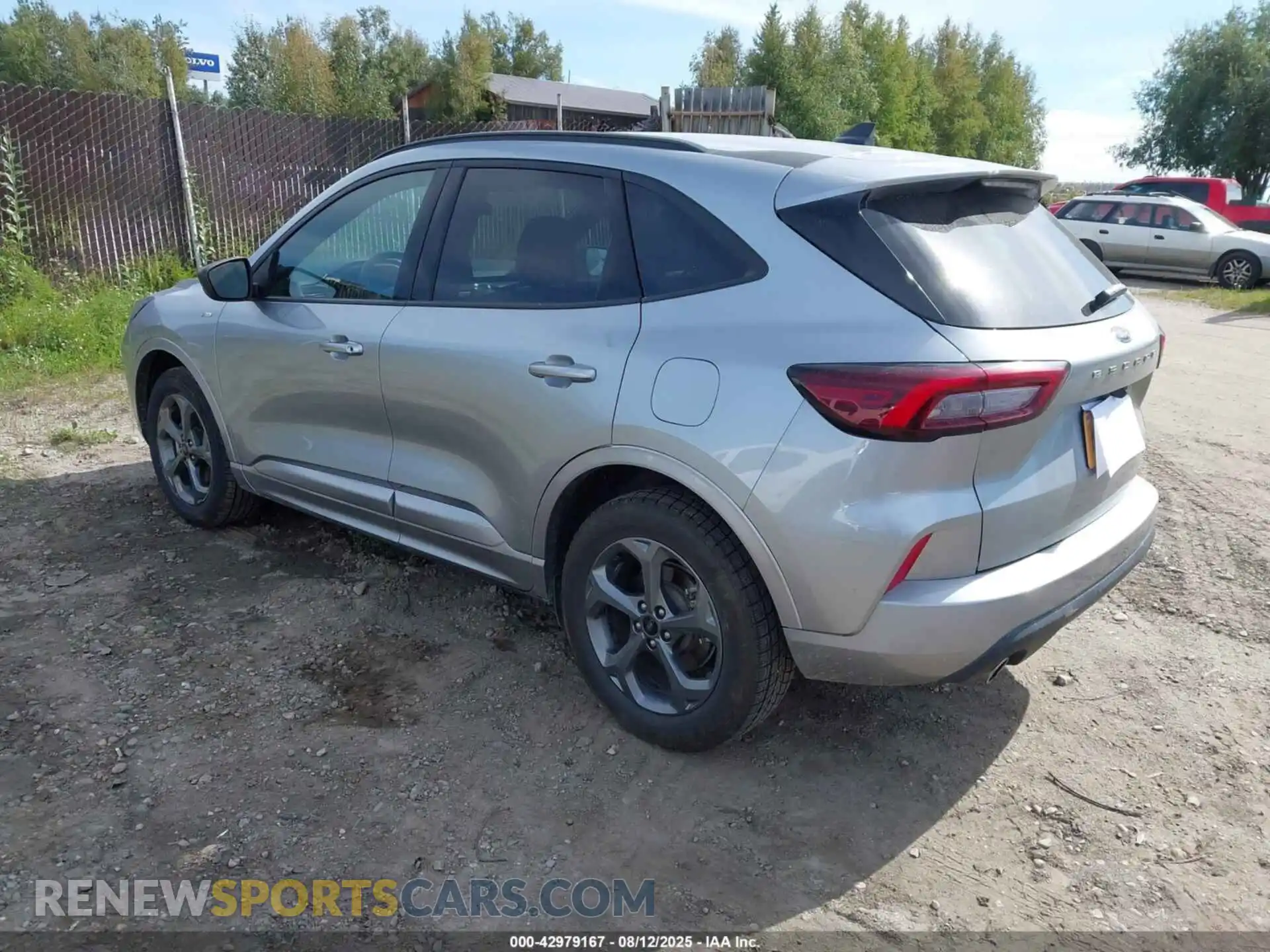 3 Фотография поврежденного автомобиля 1FMCU9MN7RUA73458 FORD ESCAPE 2024