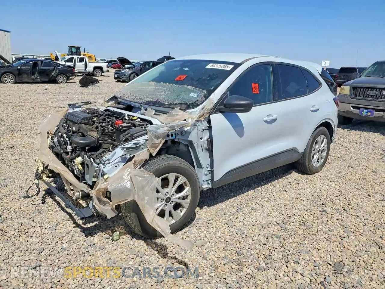 1 Photograph of a damaged car 1FMCU0GN0SUB61779 FORD ESCAPE 2025