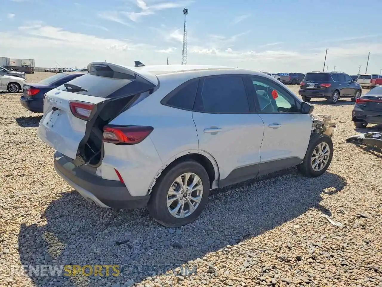 3 Photograph of a damaged car 1FMCU0GN0SUB61779 FORD ESCAPE 2025