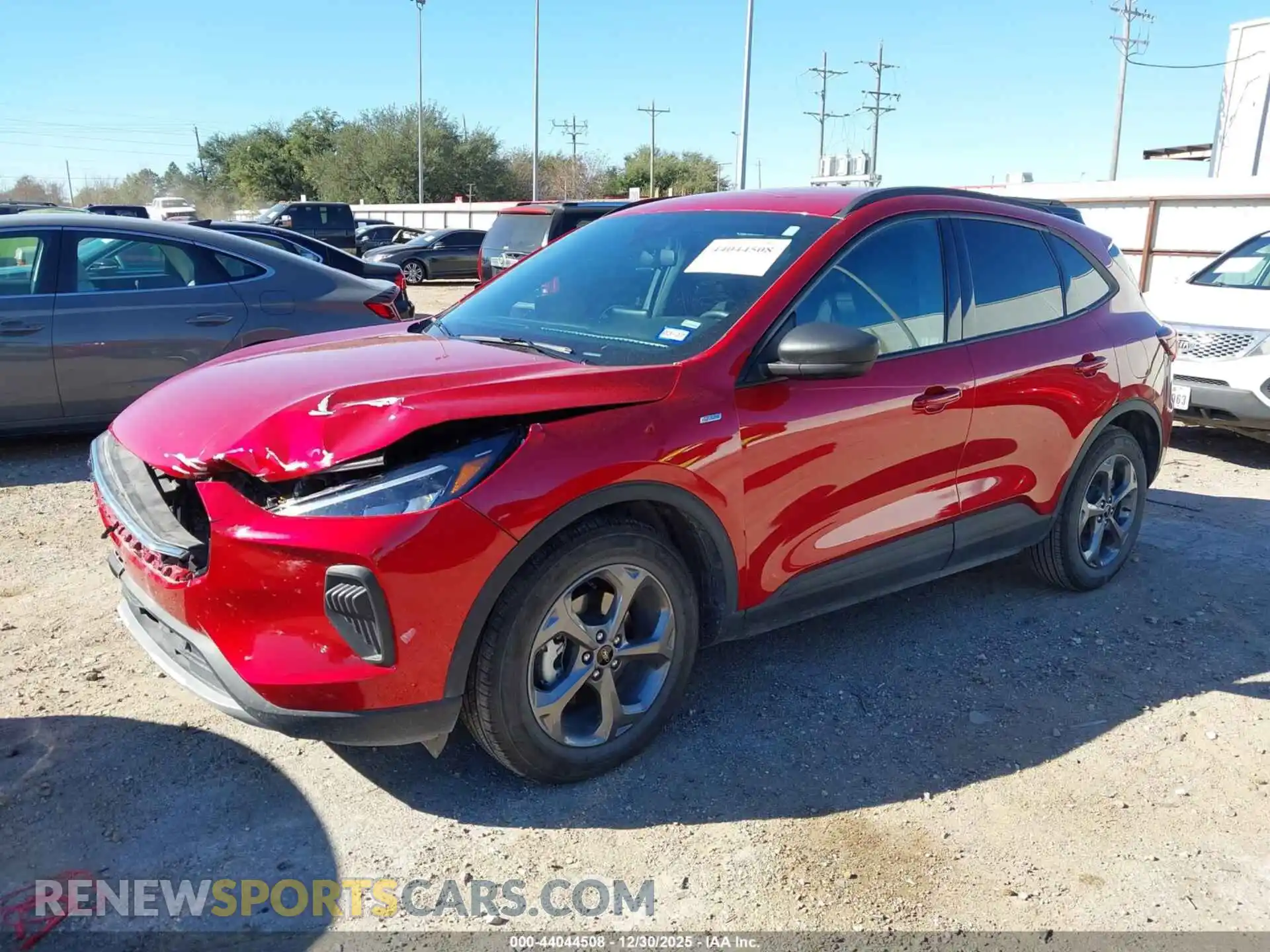 2 fotografías del automóvil dañado 1FMCU0MN8SUB01477 FORD ESCAPE 2025