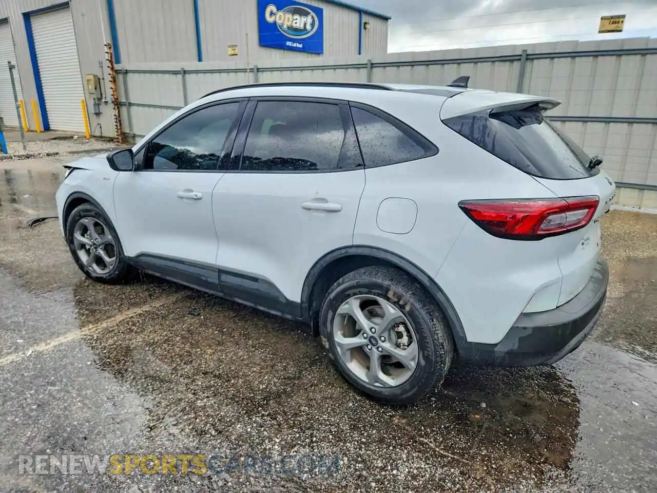 2 fotografías del automóvil dañado 1FMCU0MZ8SUB07007 FORD ESCAPE 2025
