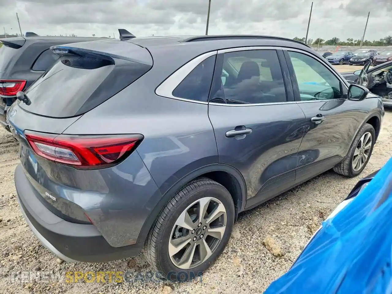 3 Photograph of a damaged car 1FMCU9JA0SUB45205 FORD ESCAPE 2025