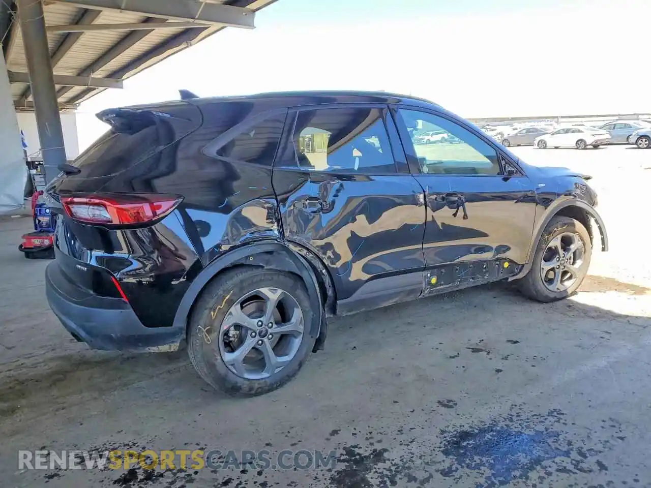 3 Фотография поврежденного автомобиля 1FMCU9MN6SUB19867 FORD ESCAPE 2025