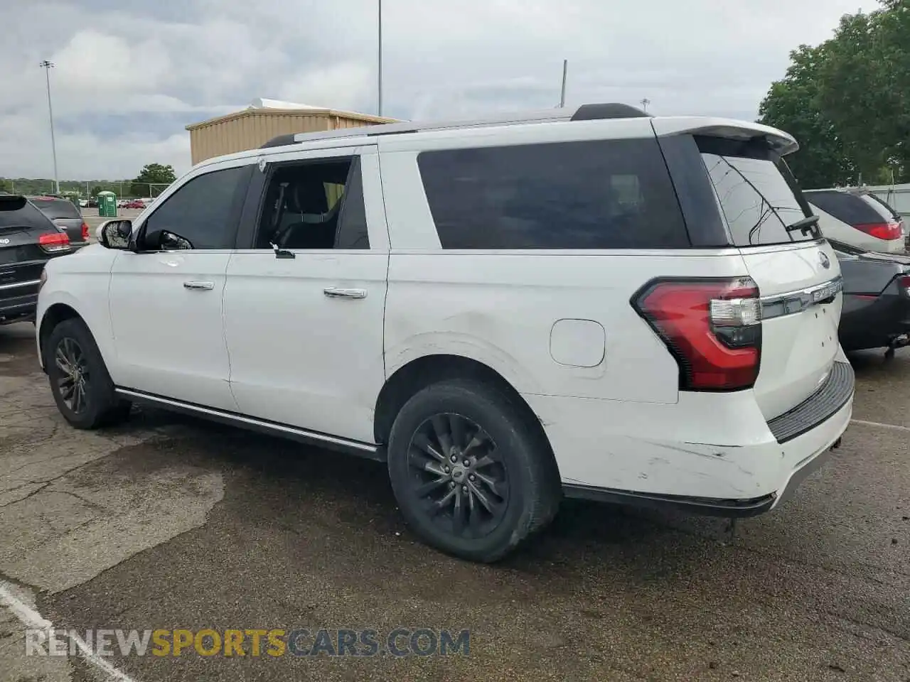 2 Photograph of a damaged car 1FMJK1KT3KEA19798 FORD EXPEDITION 2019