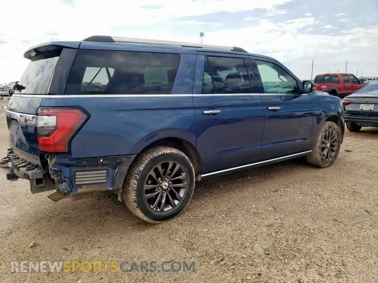 3 Photograph of a damaged car 1FMJK1KTXKEA57495 FORD EXPEDITION 2019