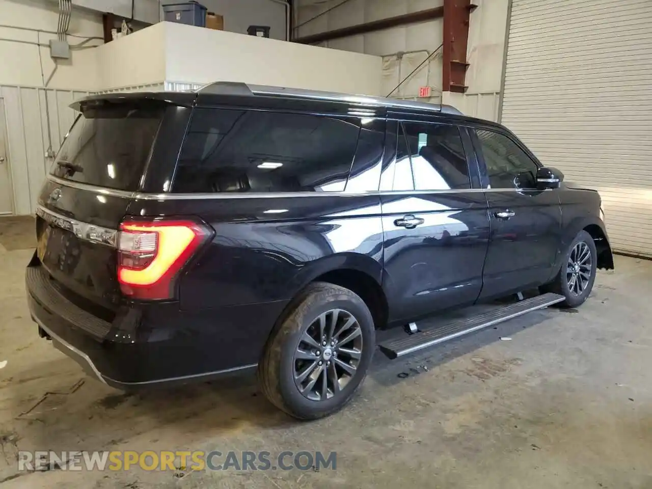 3 Photograph of a damaged car 1FMJK2AT3KEA51139 FORD EXPEDITION 2019