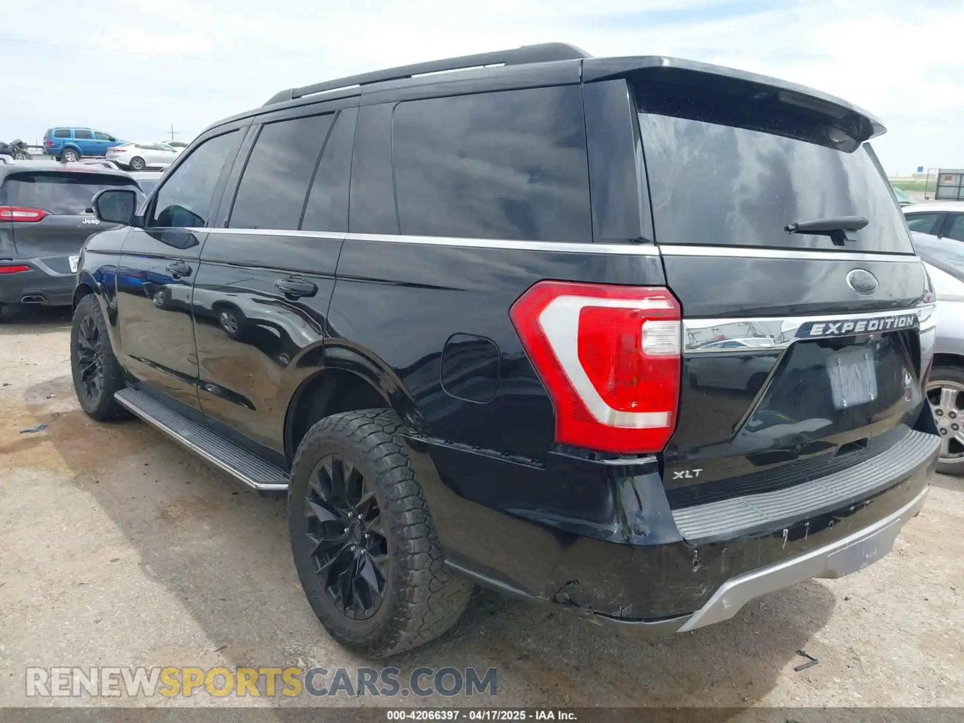 3 Фотография поврежденного автомобиля 1FMJU1HT5KEA76604 FORD EXPEDITION 2019
