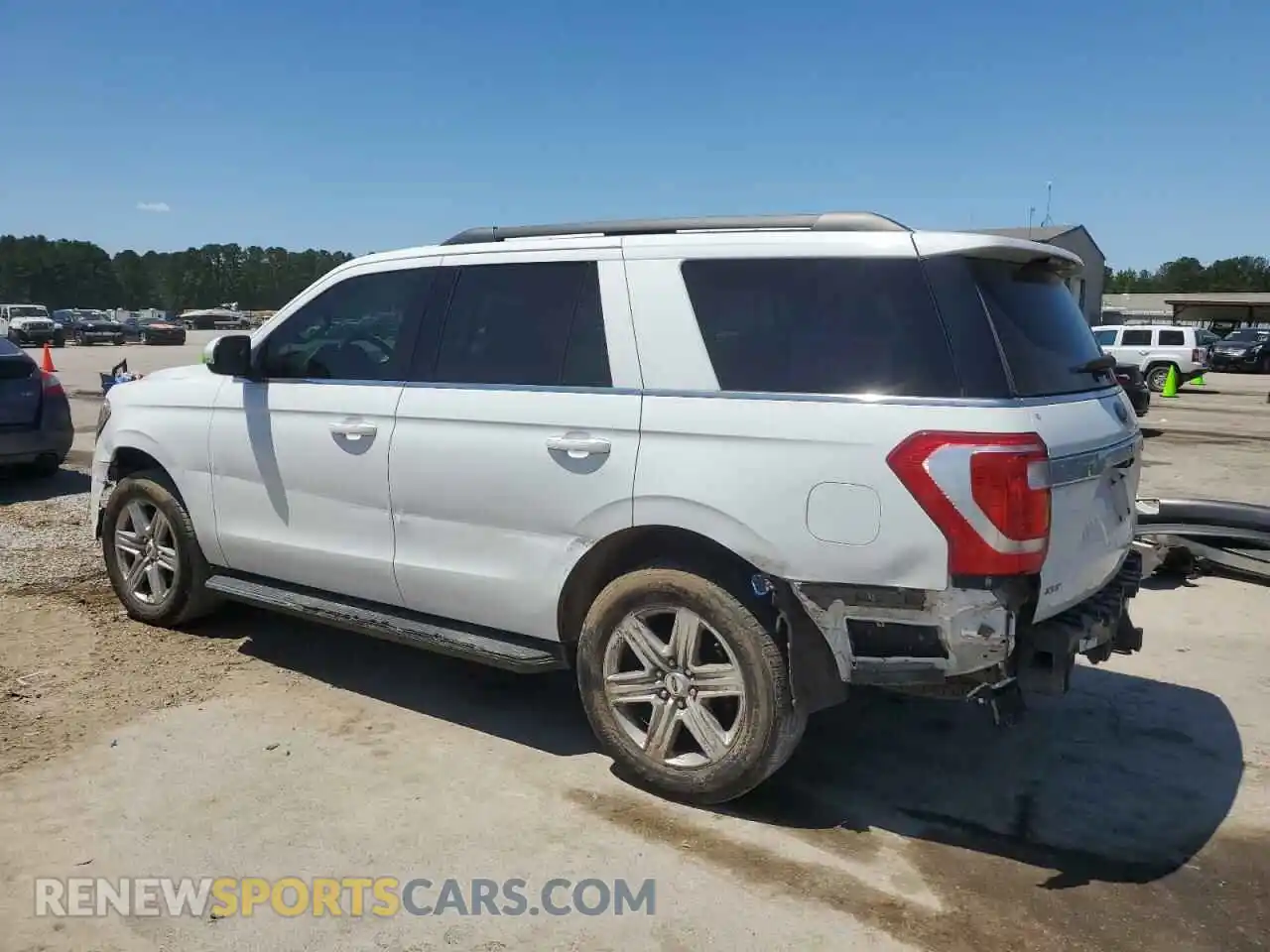 2 Photograph of a damaged car 1FMJU1HT6KEA76353 FORD EXPEDITION 2019