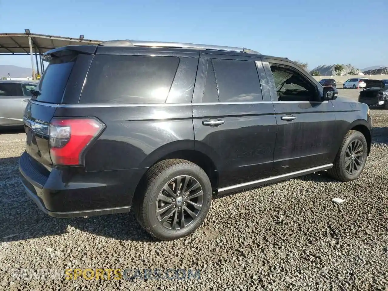 3 Photograph of a damaged car 1FMJU1KT1KEA20457 FORD EXPEDITION 2019