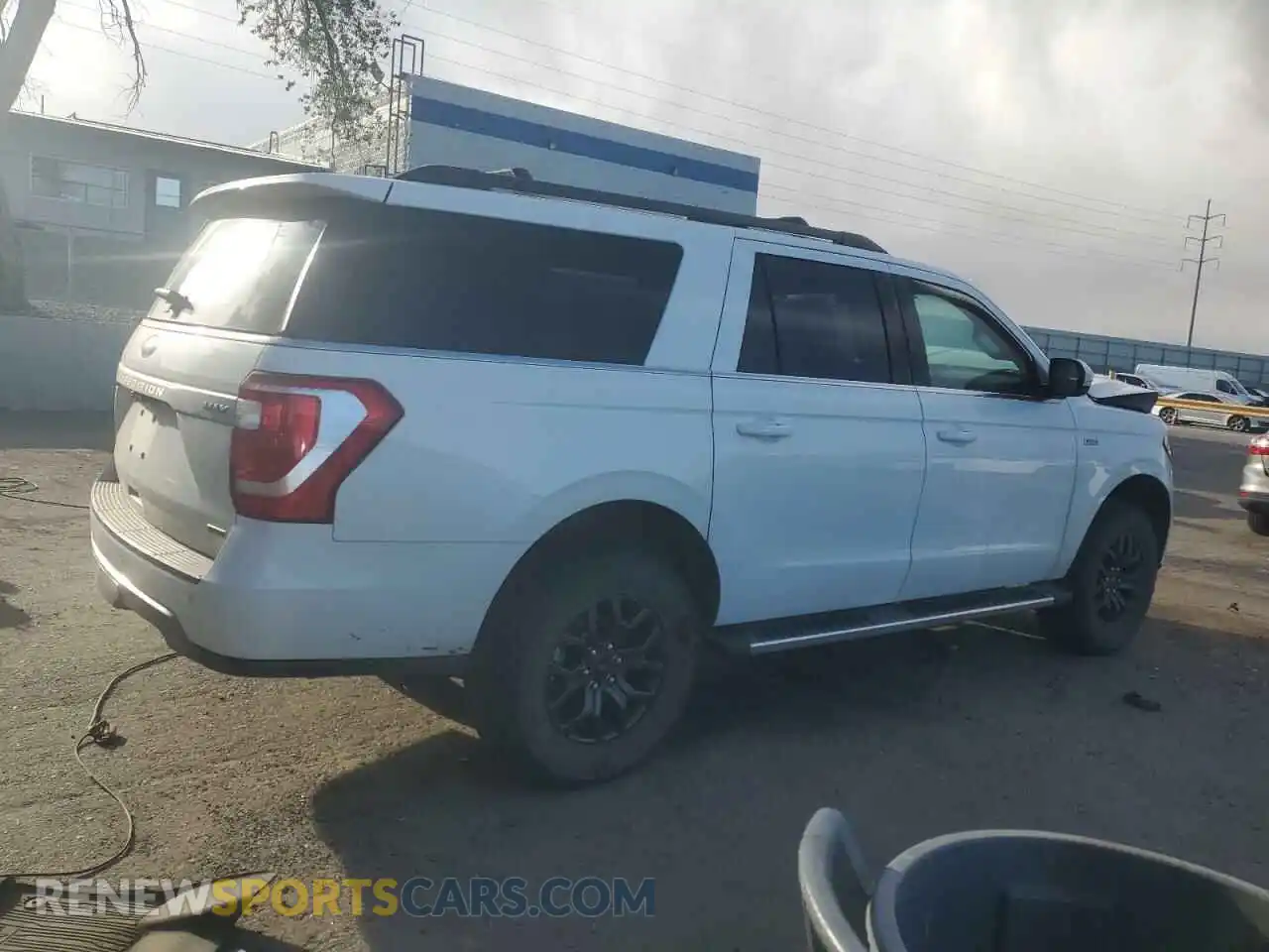 3 Photograph of a damaged car 1FMJK1JT4LEA25015 FORD EXPEDITION 2020