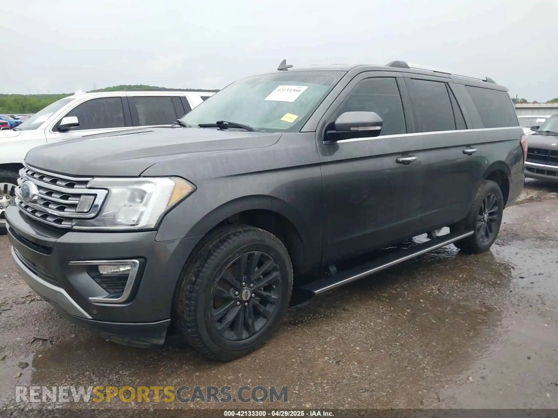 2 Photograph of a damaged car 1FMJK1KT3LEA11718 FORD EXPEDITION 2020