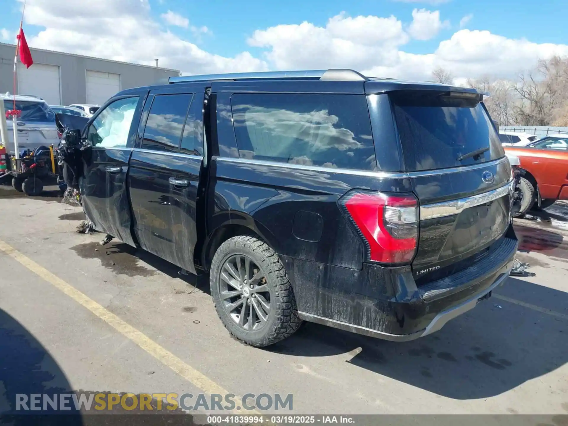 3 Photograph of a damaged car 1FMJK2AT4LEA48185 FORD EXPEDITION 2020