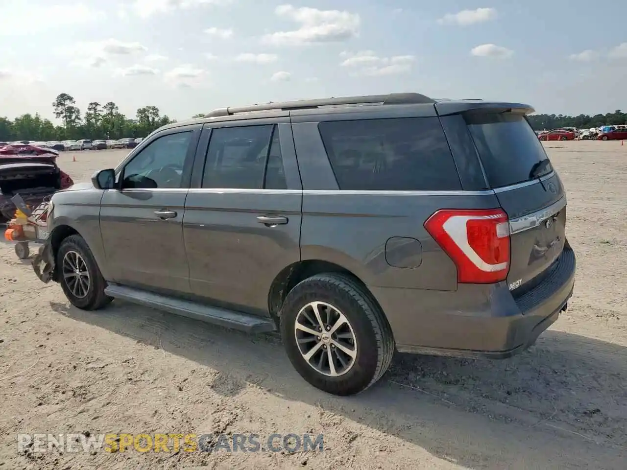 2 Photograph of a damaged car 1FMJU1GT0LEA62760 FORD EXPEDITION 2020