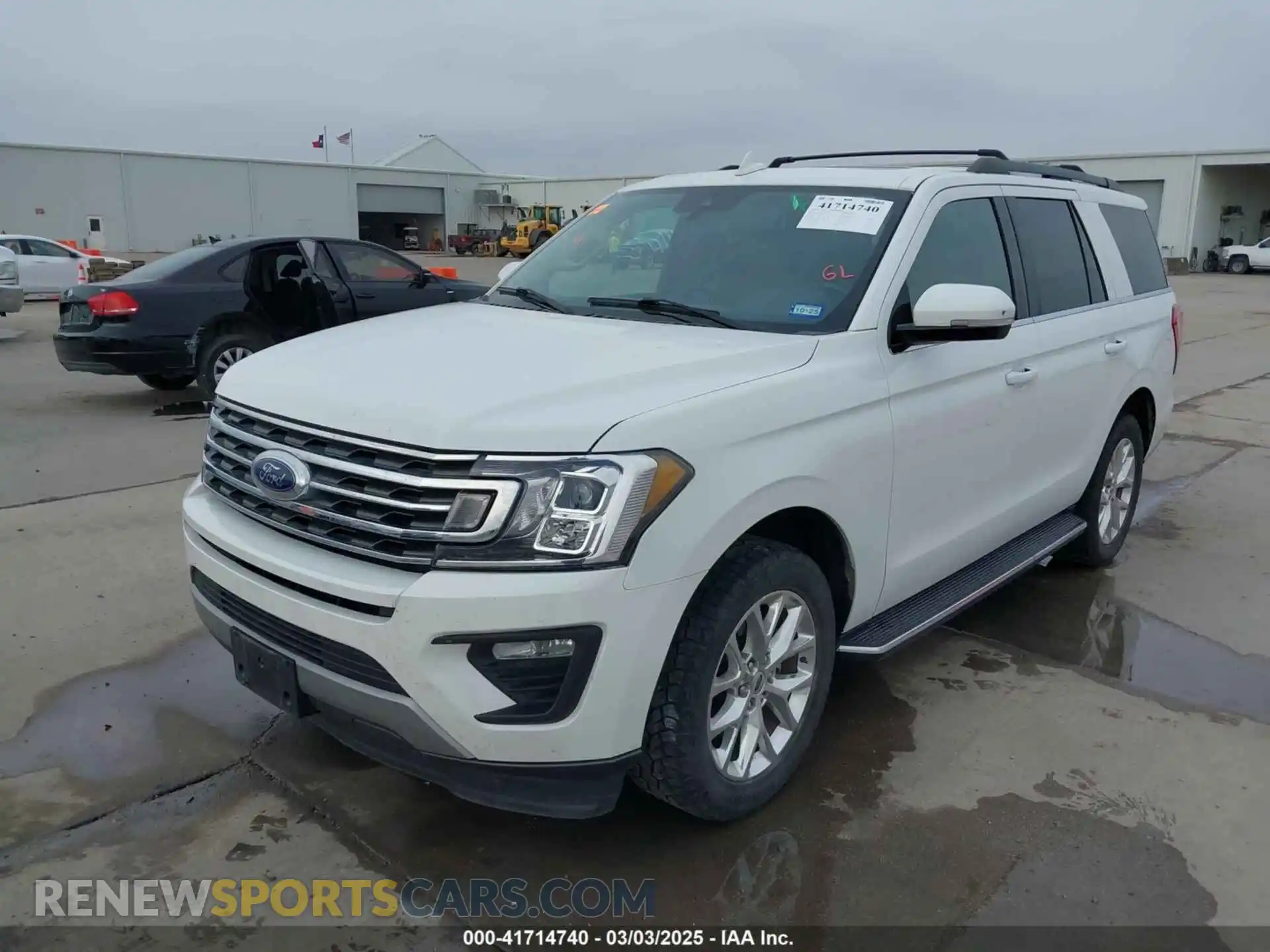 2 Photograph of a damaged car 1FMJU1HT0LEA80741 FORD EXPEDITION 2020
