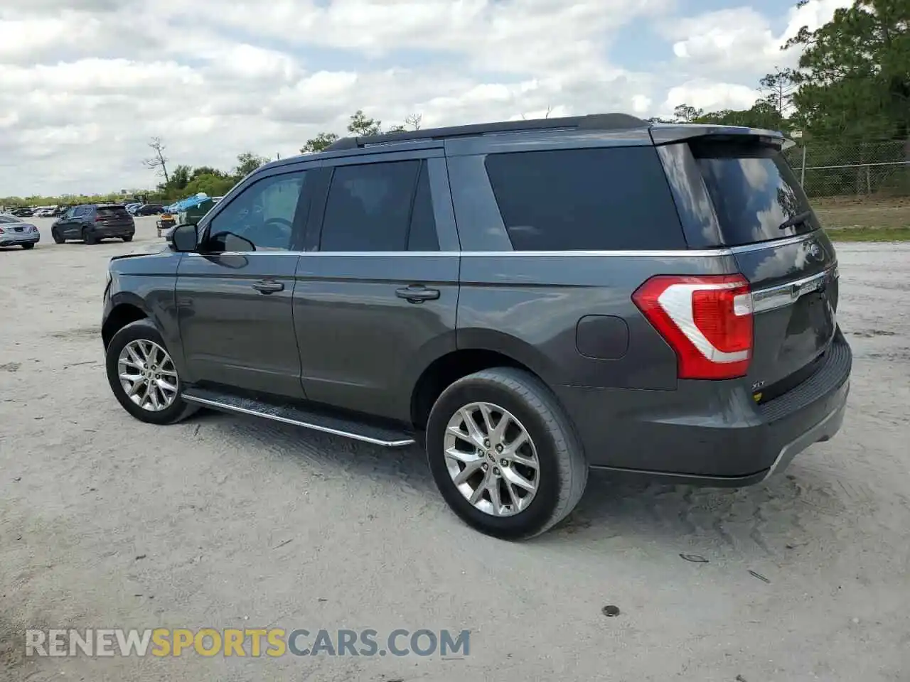 2 Photograph of a damaged car 1FMJU1HT3LEA70513 FORD EXPEDITION 2020