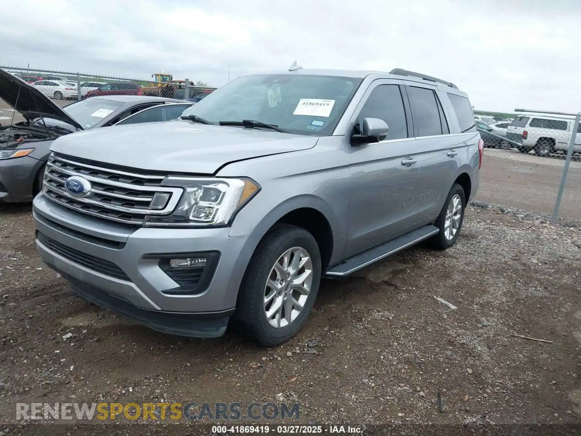 2 Photograph of a damaged car 1FMJU1HT9LEA86179 FORD EXPEDITION 2020