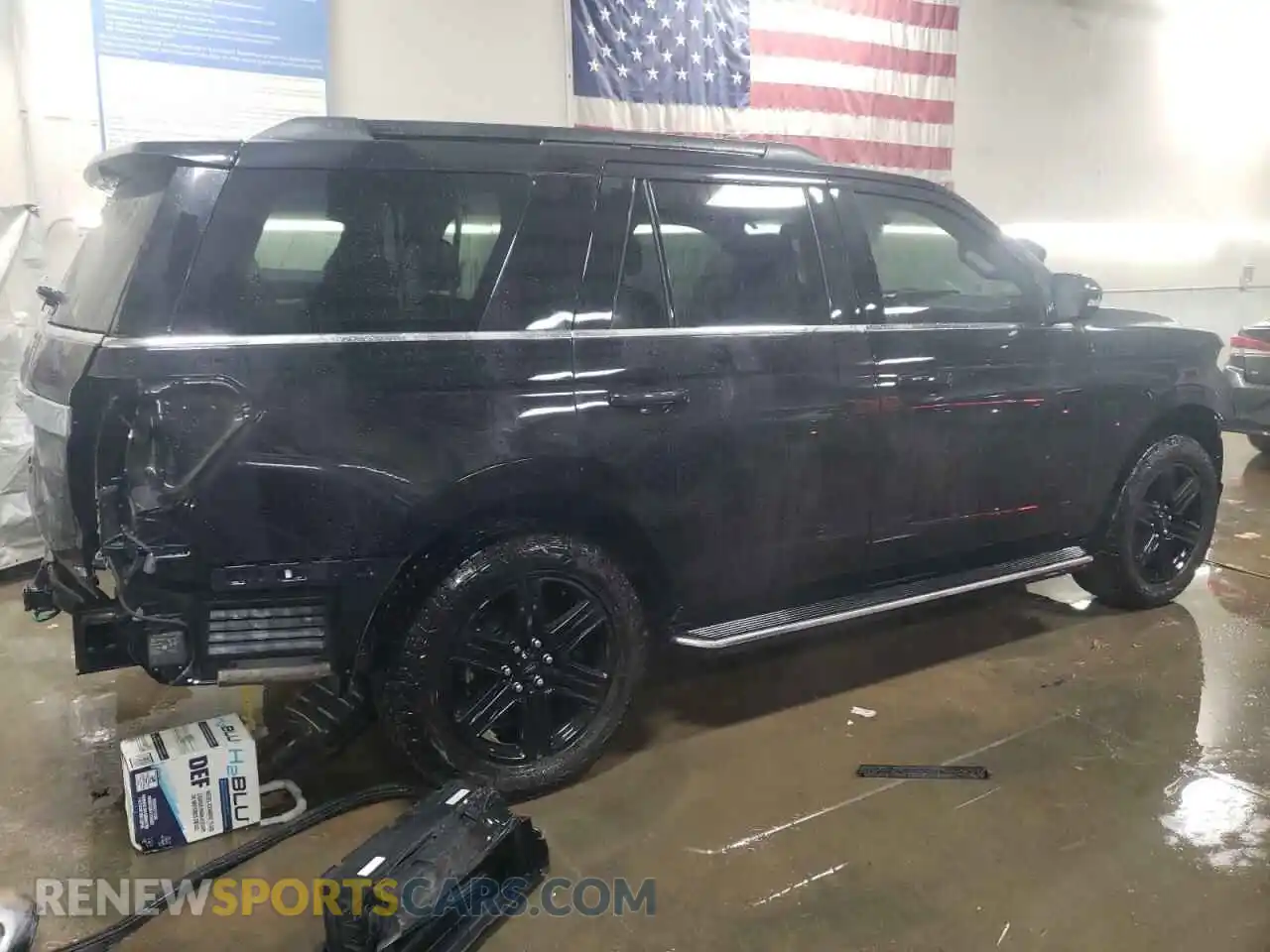 3 Photograph of a damaged car 1FMJU1JT0LEA79776 FORD EXPEDITION 2020