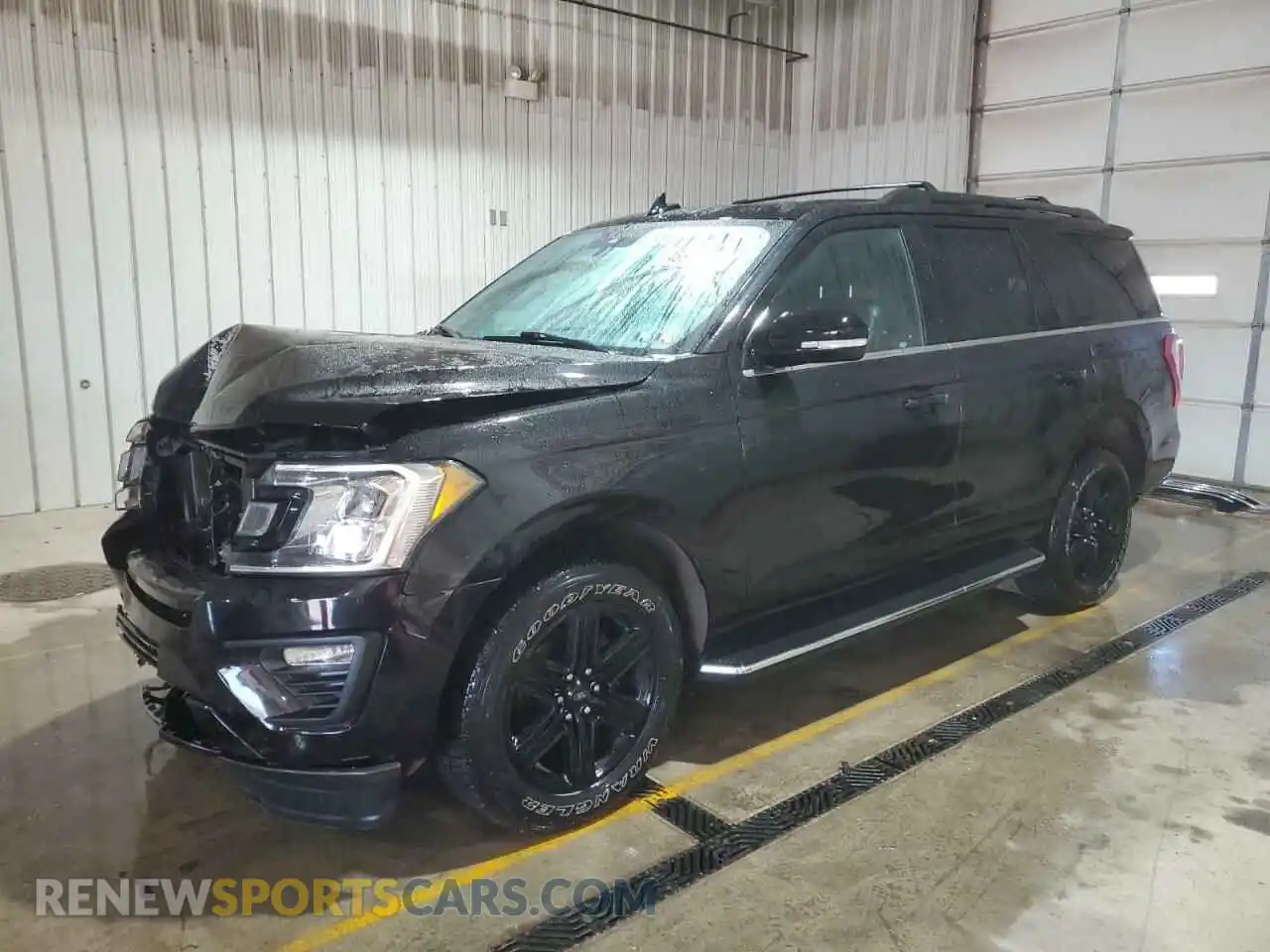 1 Photograph of a damaged car 1FMJU1JT1LEA40968 FORD EXPEDITION 2020