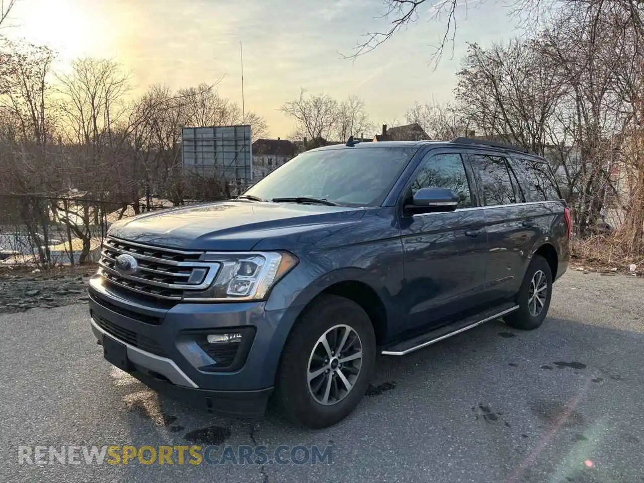 2 Photograph of a damaged car 1FMJU1JT4LEA26255 FORD EXPEDITION 2020