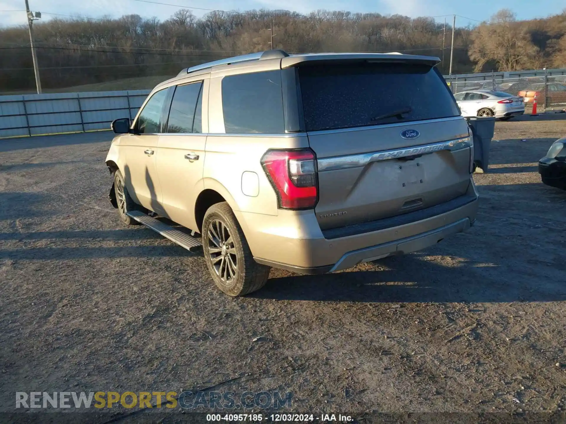 3 Photograph of a damaged car 1FMJU1KT2LEA21893 FORD EXPEDITION 2020