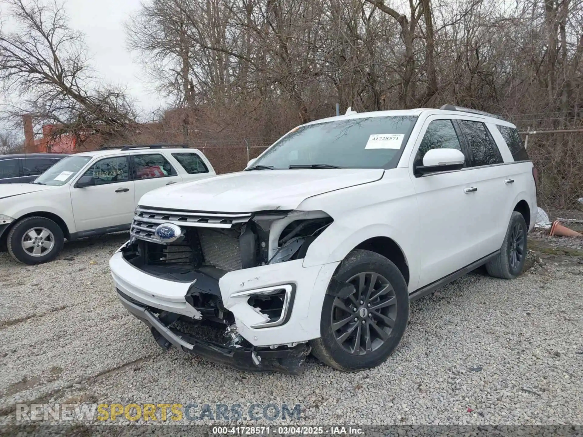 2 Photograph of a damaged car 1FMJU1KT8LEB01943 FORD EXPEDITION 2020