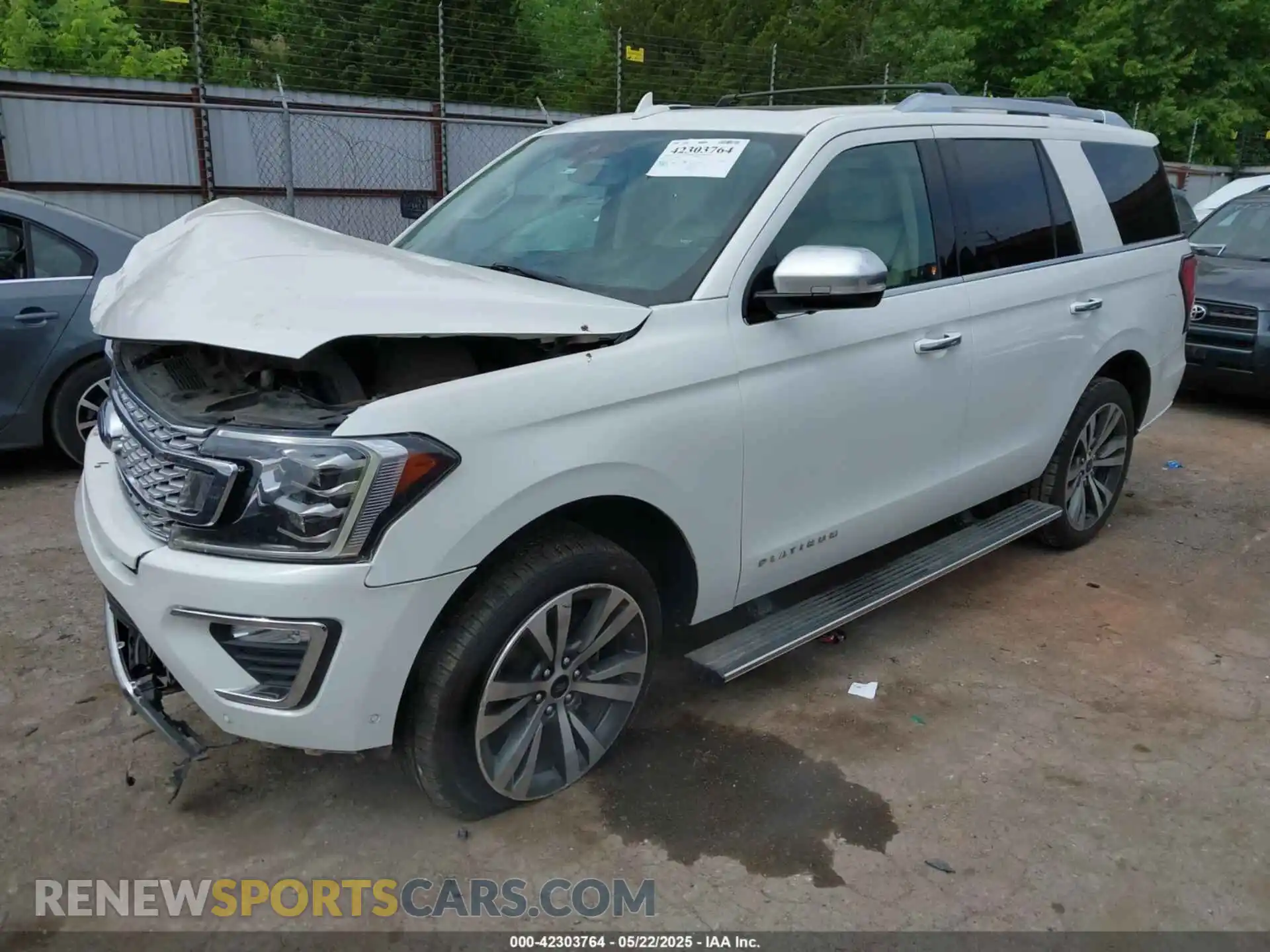 2 Photograph of a damaged car 1FMJU1MT0LEA73343 FORD EXPEDITION 2020