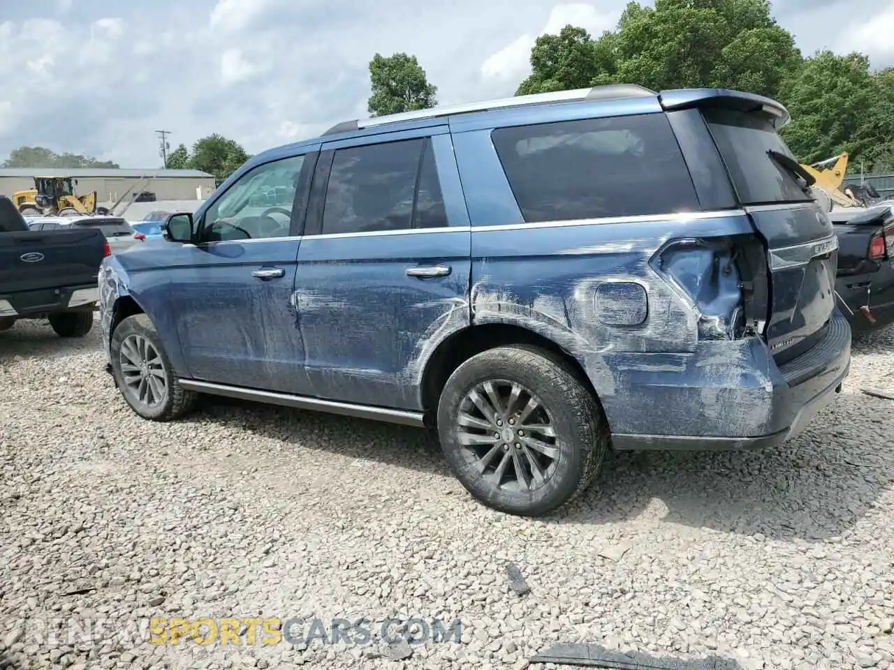 2 Photograph of a damaged car 1FMJU2AT3LEA01627 FORD EXPEDITION 2020