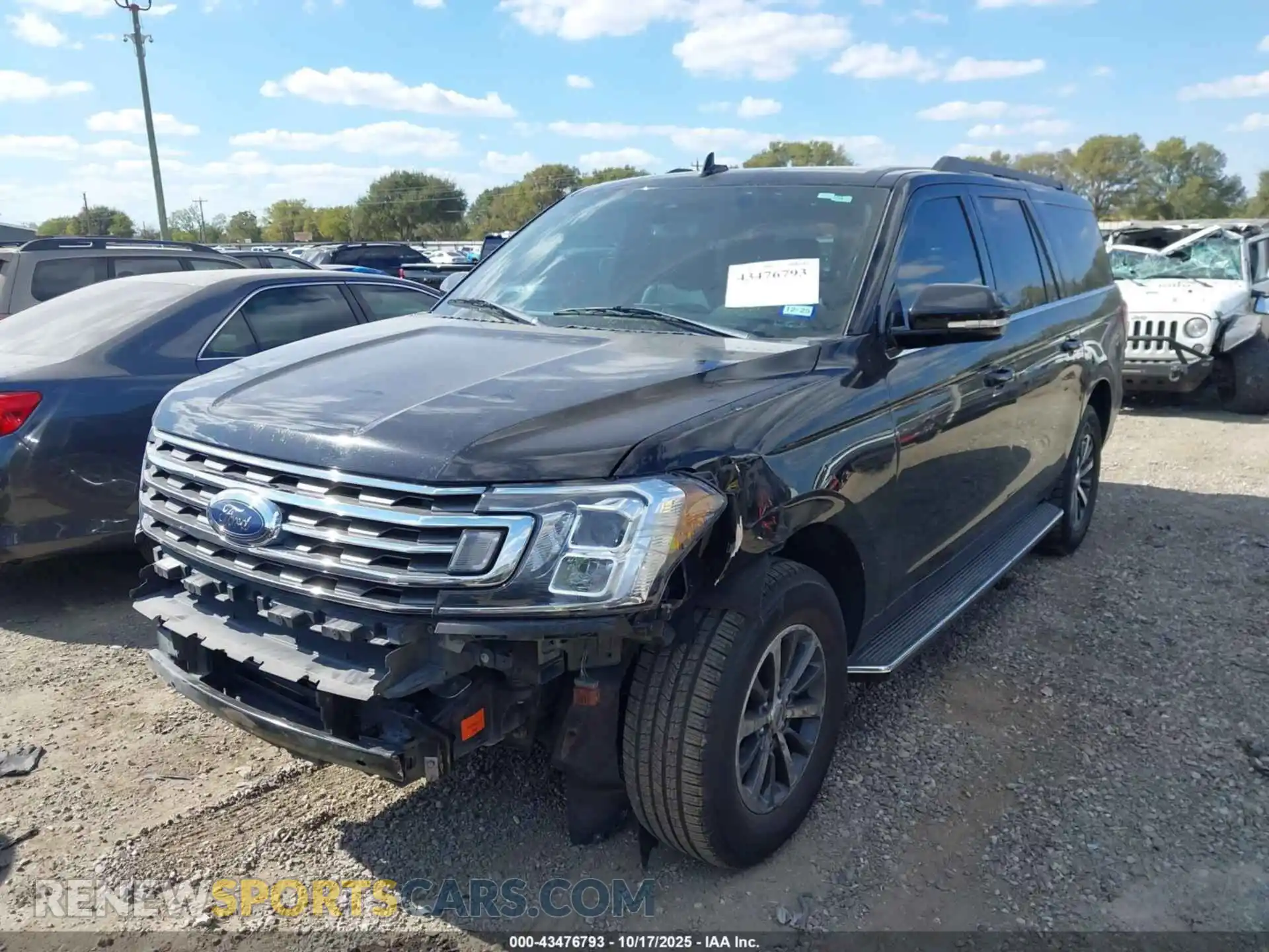 2 Photograph of a damaged car 1FMJK1HTXMEA18657 FORD EXPEDITION 2021