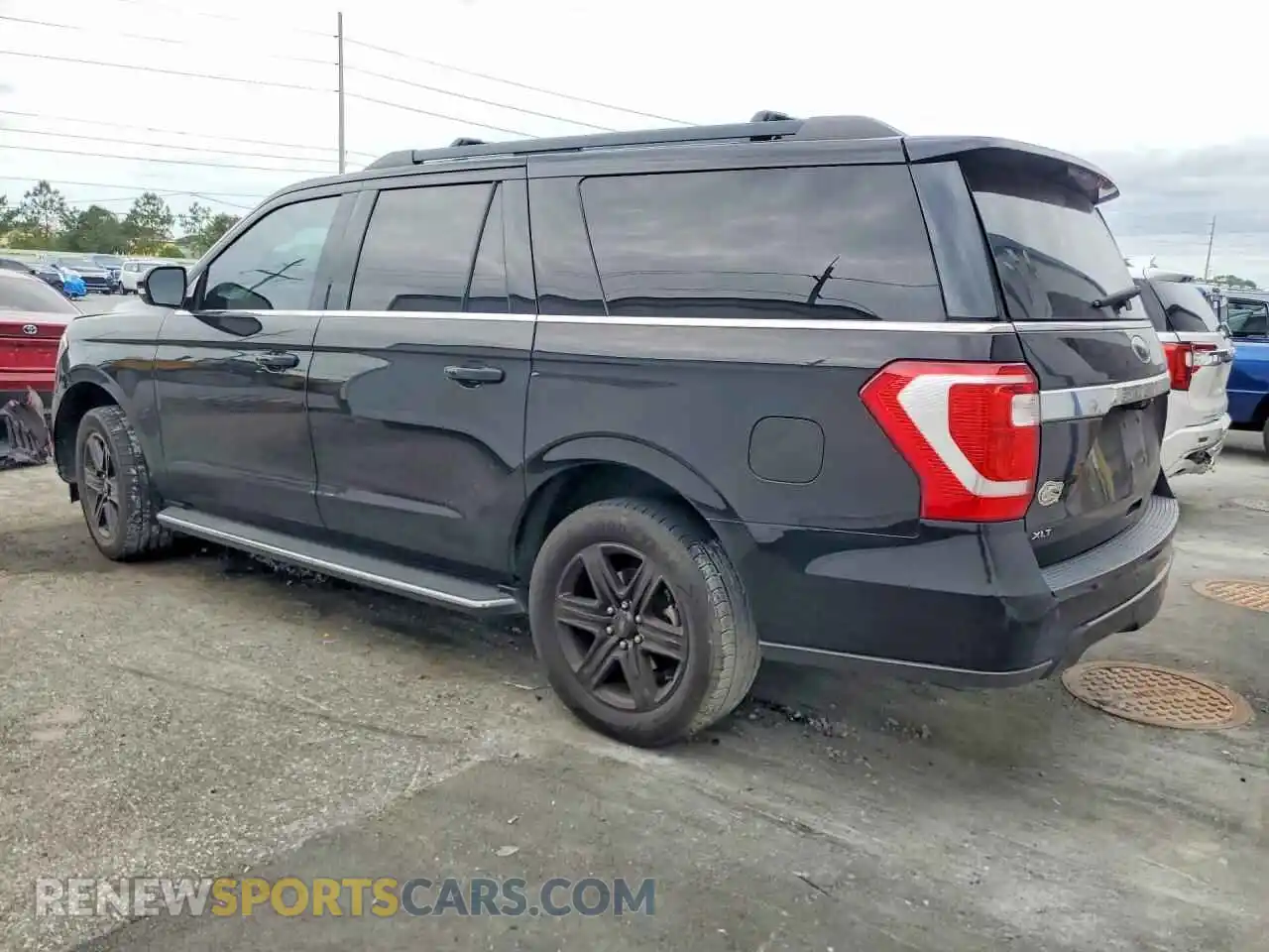 2 Photograph of a damaged car 1FMJK1HTXMEA33546 FORD EXPEDITION 2021