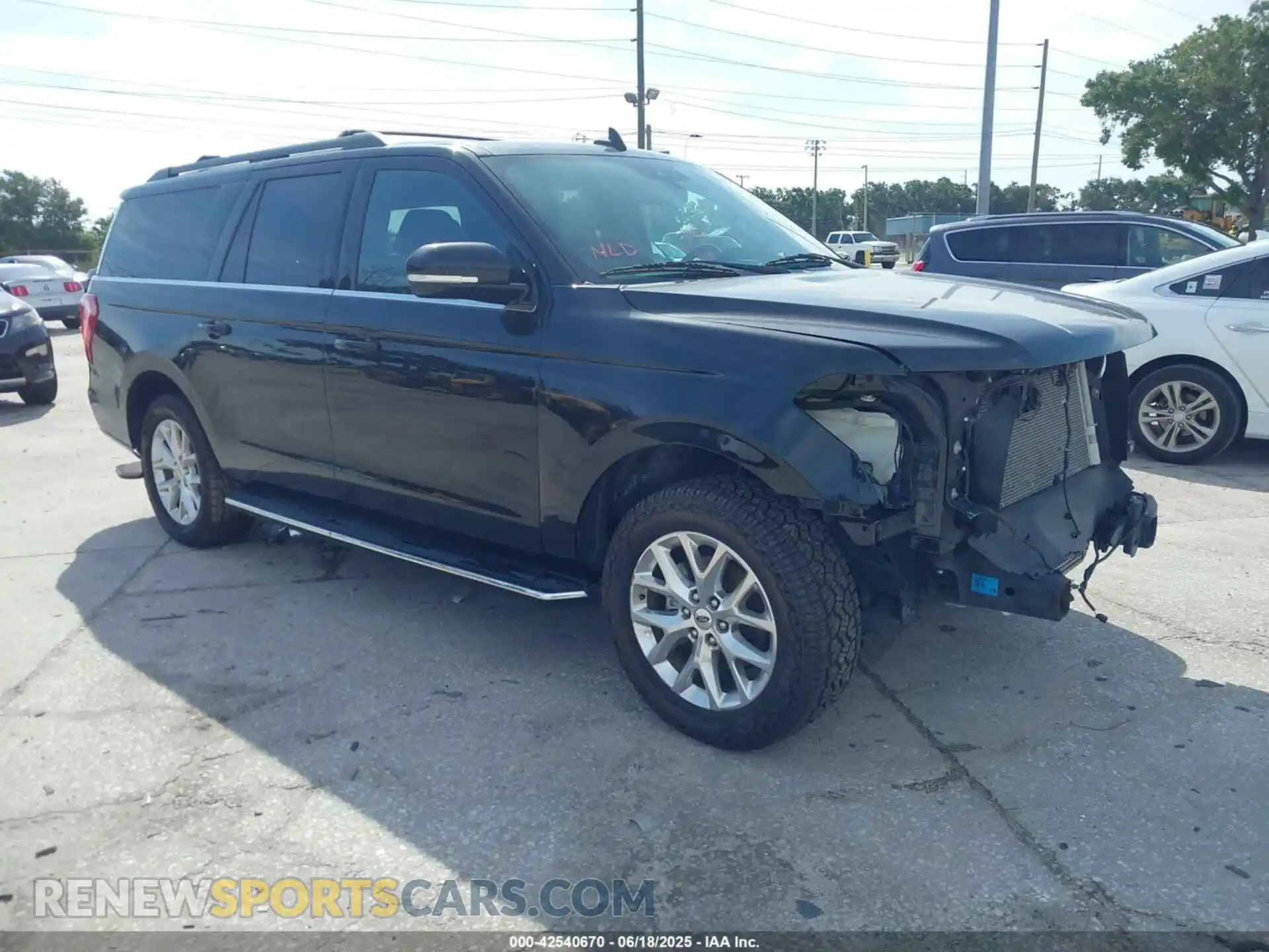 1 Photograph of a damaged car 1FMJK1HTXMEA82858 FORD EXPEDITION 2021
