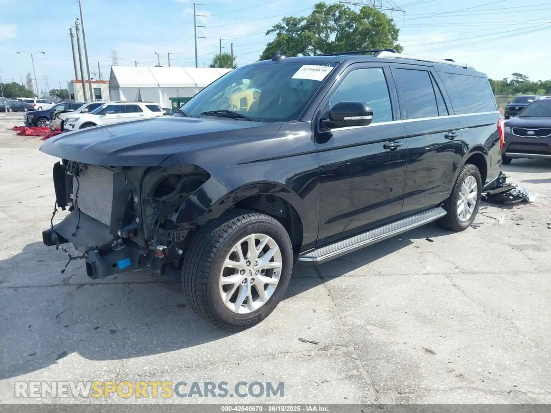 2 Photograph of a damaged car 1FMJK1HTXMEA82858 FORD EXPEDITION 2021