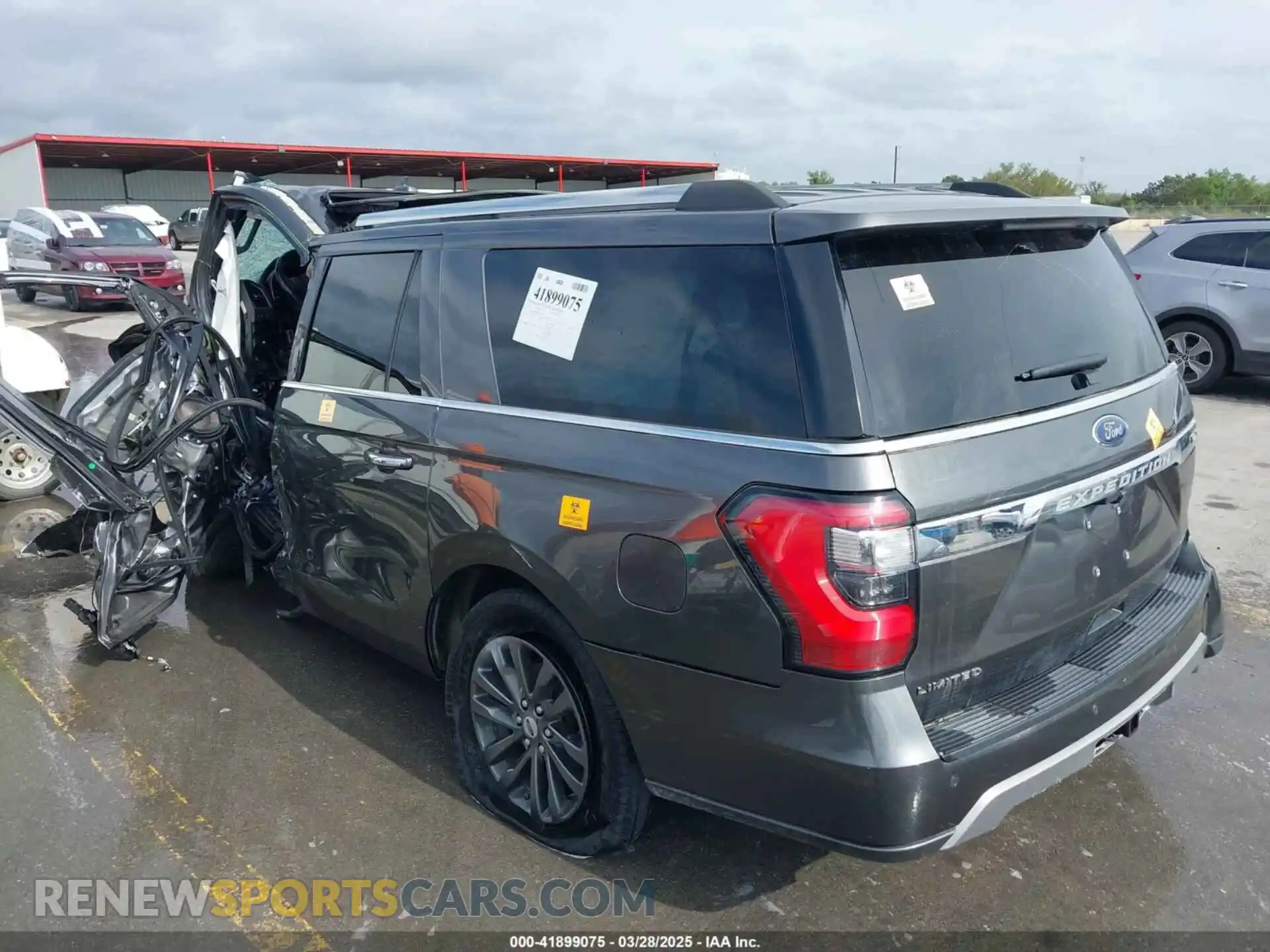3 Photograph of a damaged car 1FMJK1KT6MEA19085 FORD EXPEDITION 2021