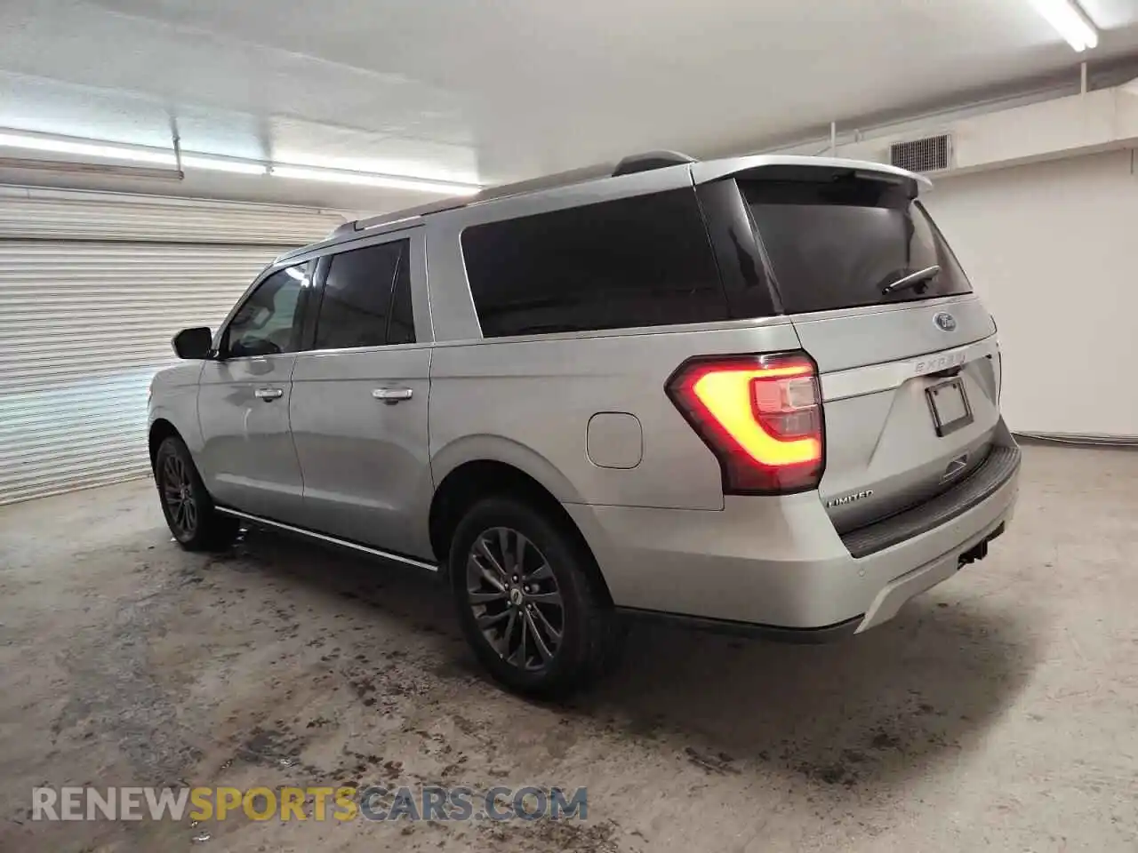 2 Photograph of a damaged car 1FMJK2AT0MEA18361 FORD EXPEDITION 2021