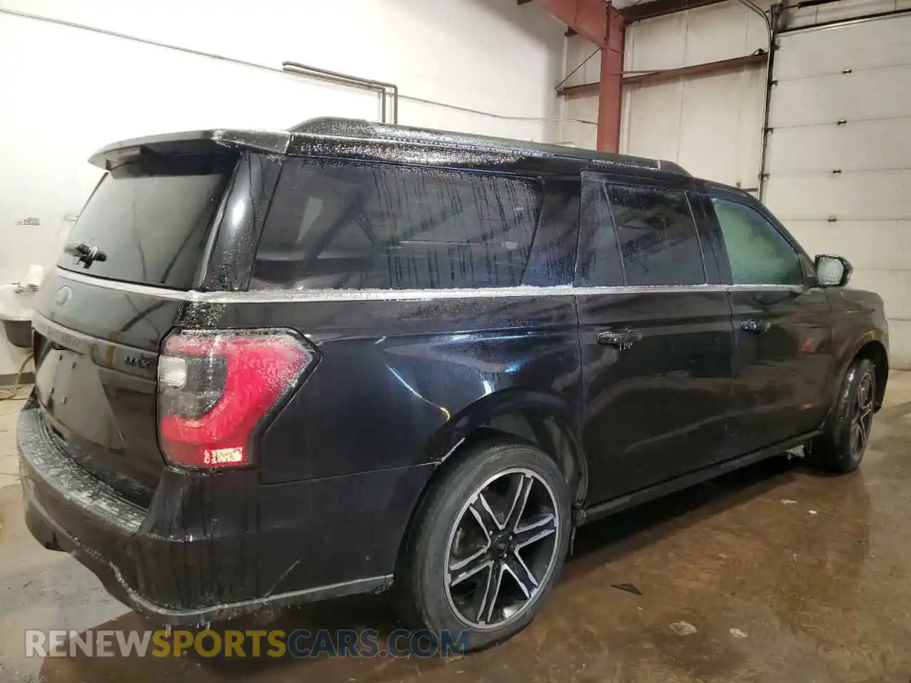 3 Photograph of a damaged car 1FMJK2AT2MEA12755 FORD EXPEDITION 2021