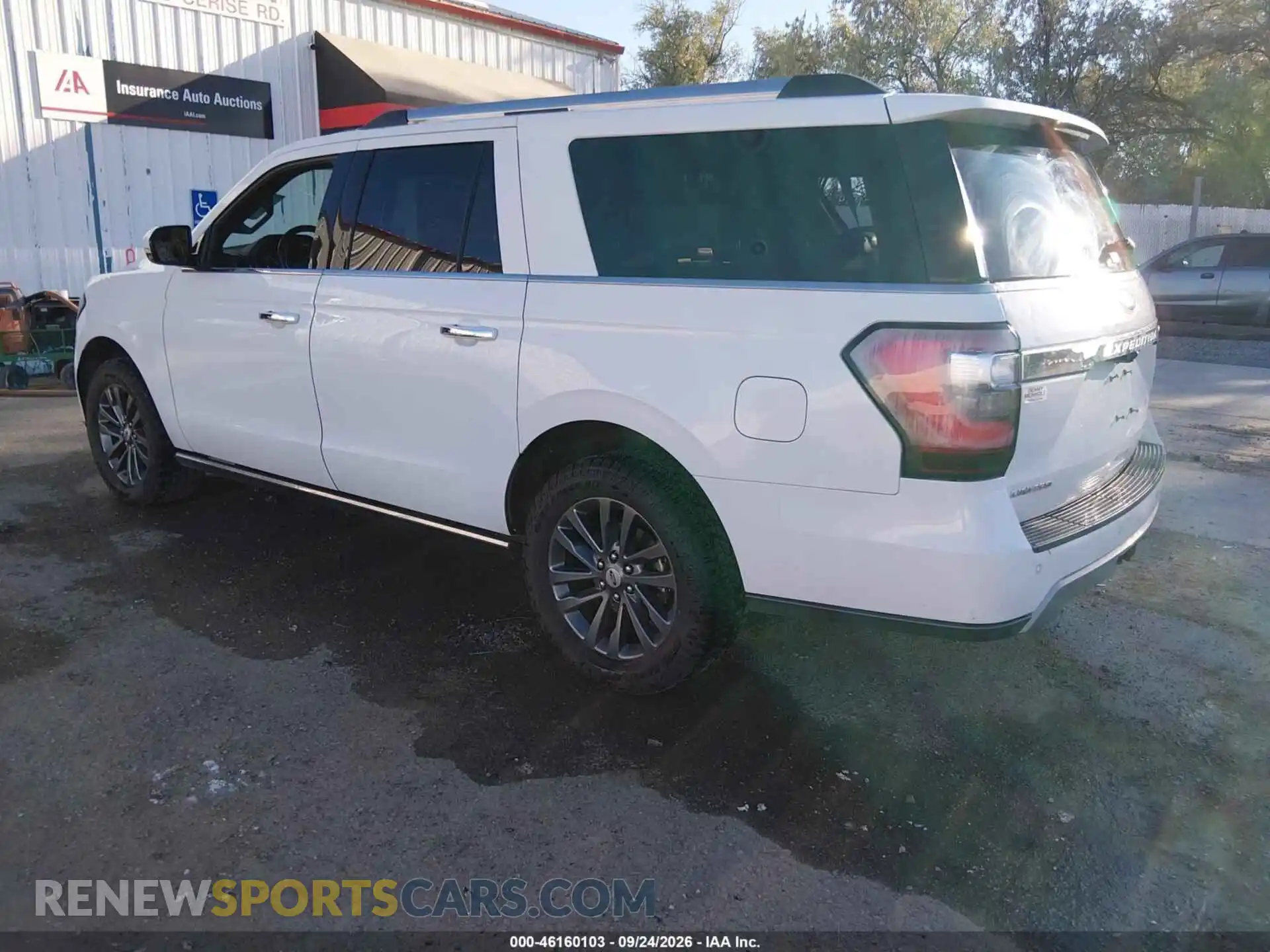 3 fotografías del automóvil dañado 1FMJK2AT6MEA27811 FORD EXPEDITION 2021