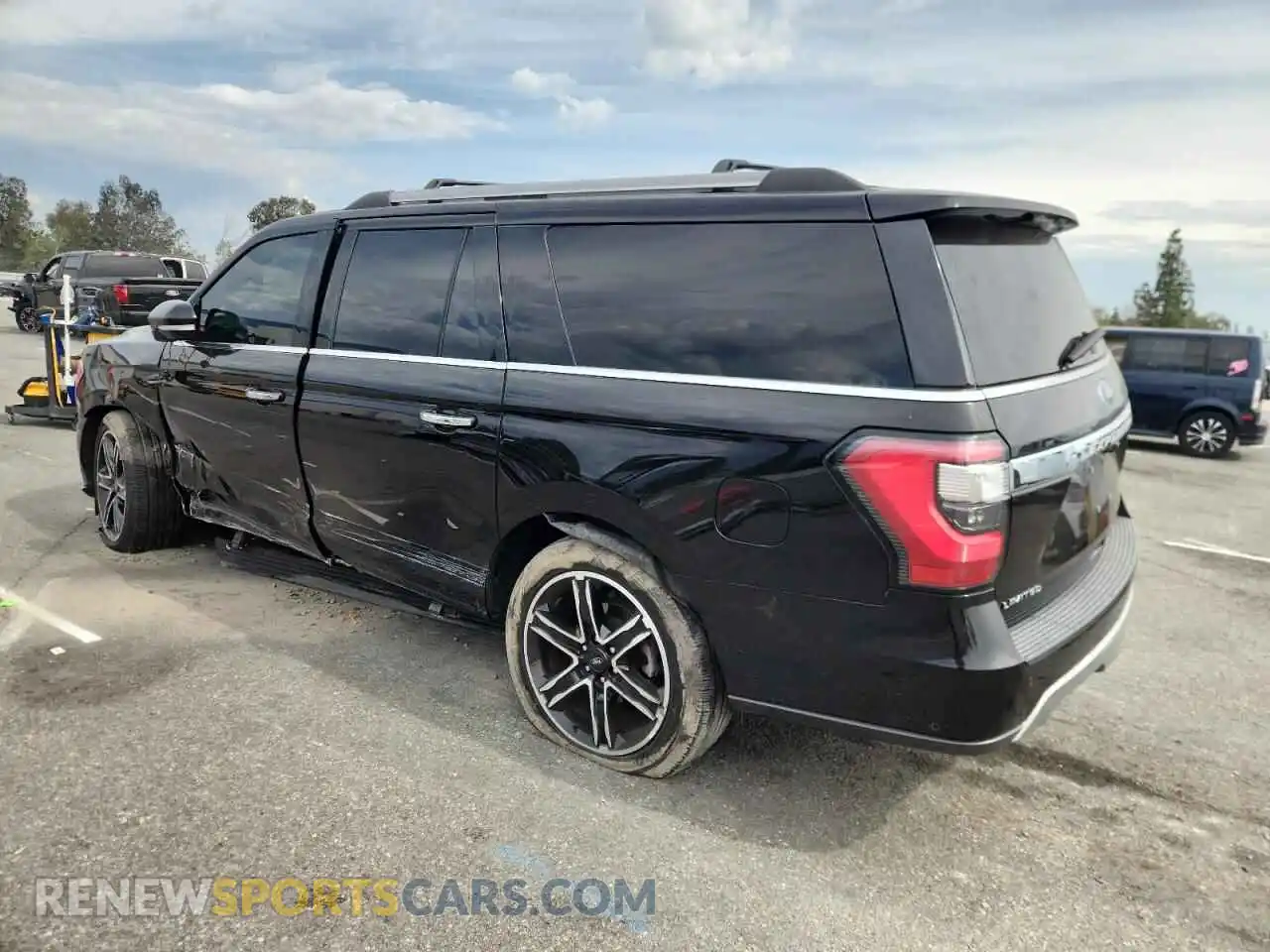 2 Photograph of a damaged car 1FMJK2AT8MEA81434 FORD EXPEDITION 2021