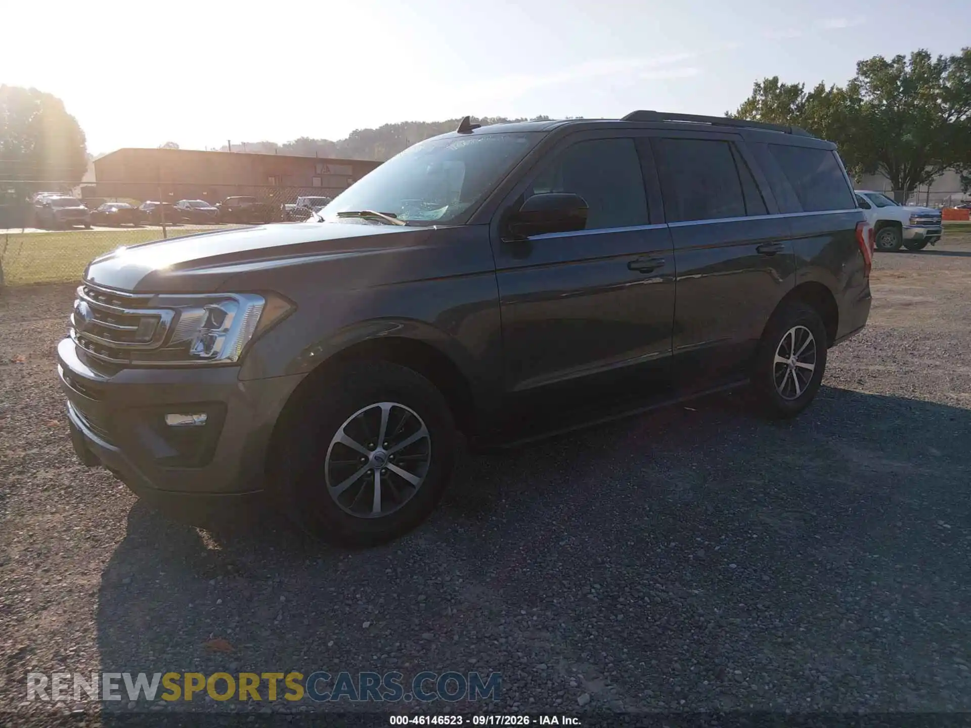 2 fotografías del automóvil dañado 1FMJU1GT3MEA50040 FORD EXPEDITION 2021