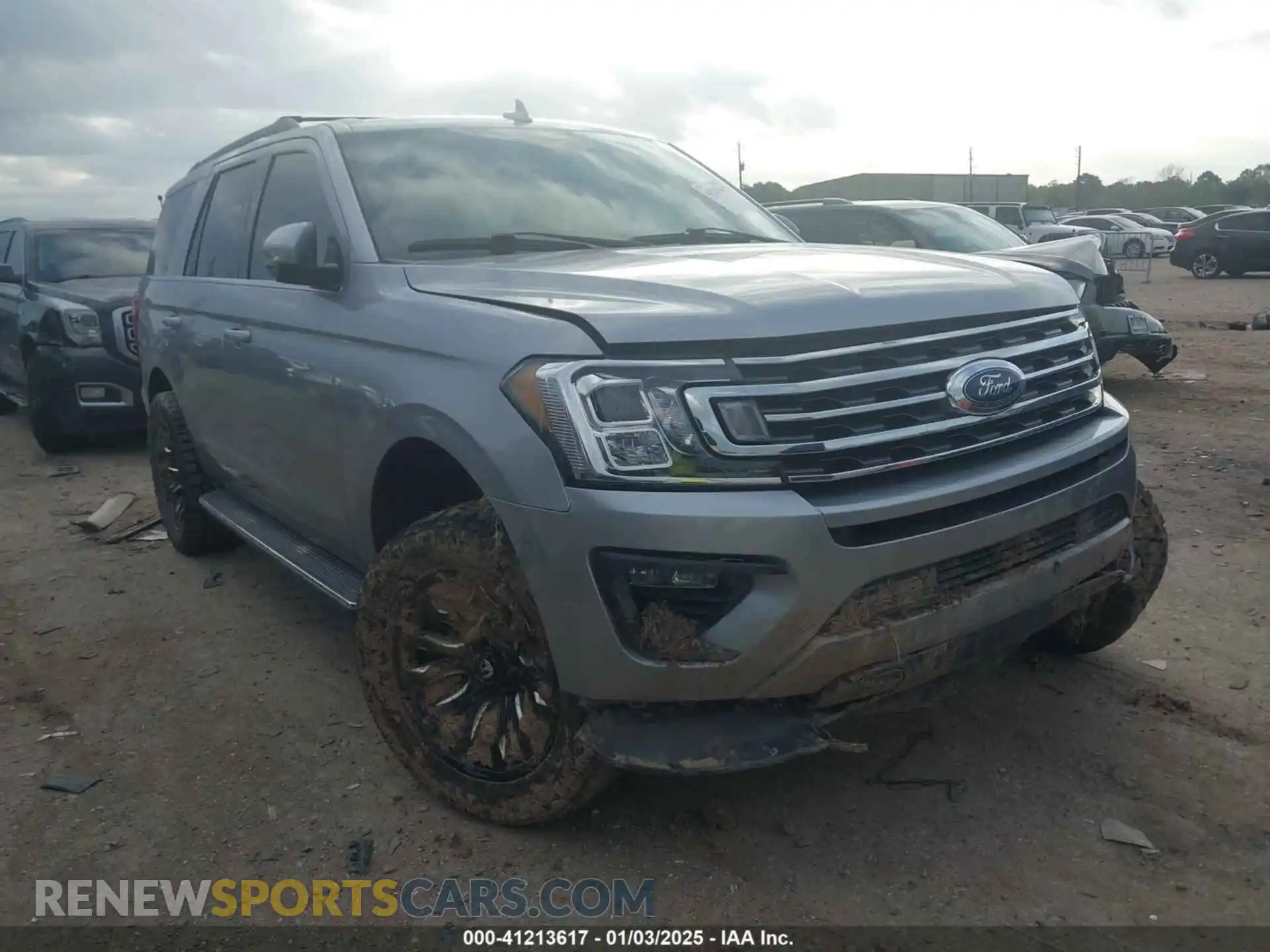 1 Photograph of a damaged car 1FMJU1HT1MEA28956 FORD EXPEDITION 2021