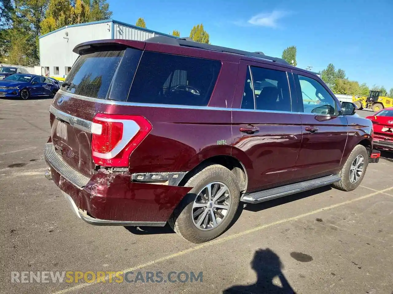 3 Photograph of a damaged car 1FMJU1HT1MEA31792 FORD EXPEDITION 2021