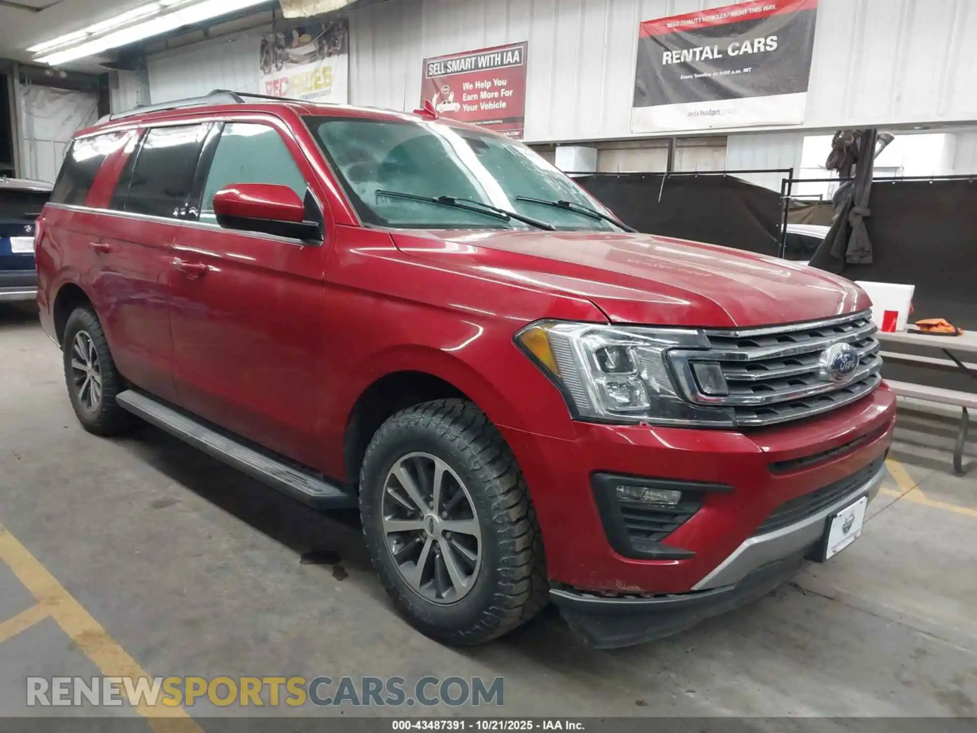 1 Photograph of a damaged car 1FMJU1HT3MEA77138 FORD EXPEDITION 2021