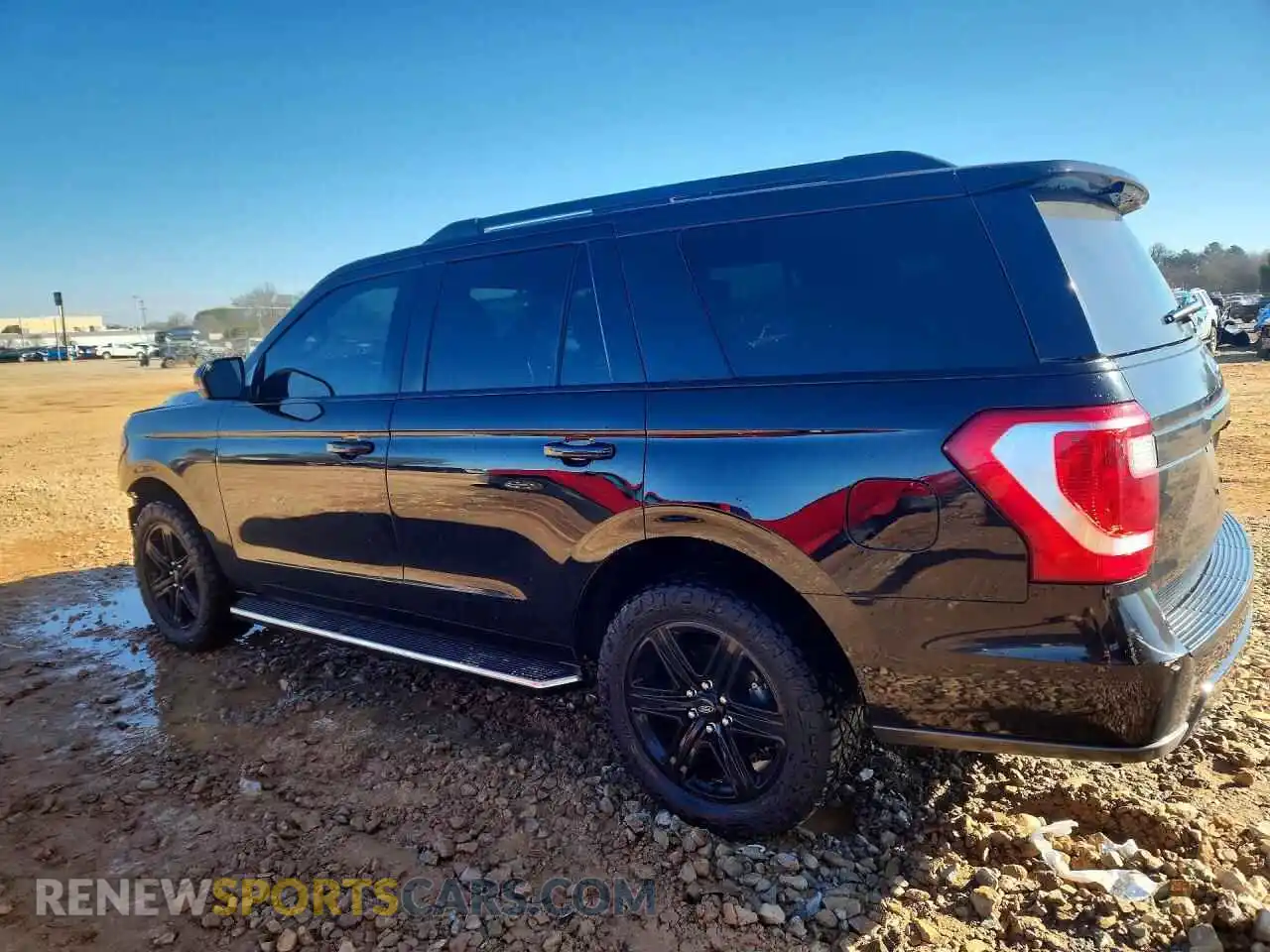 2 Photograph of a damaged car 1FMJU1HT4MEA16462 FORD EXPEDITION 2021