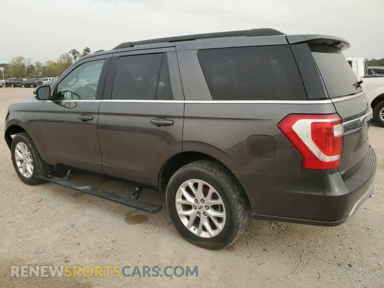 2 Photograph of a damaged car 1FMJU1HT5MEA20827 FORD EXPEDITION 2021