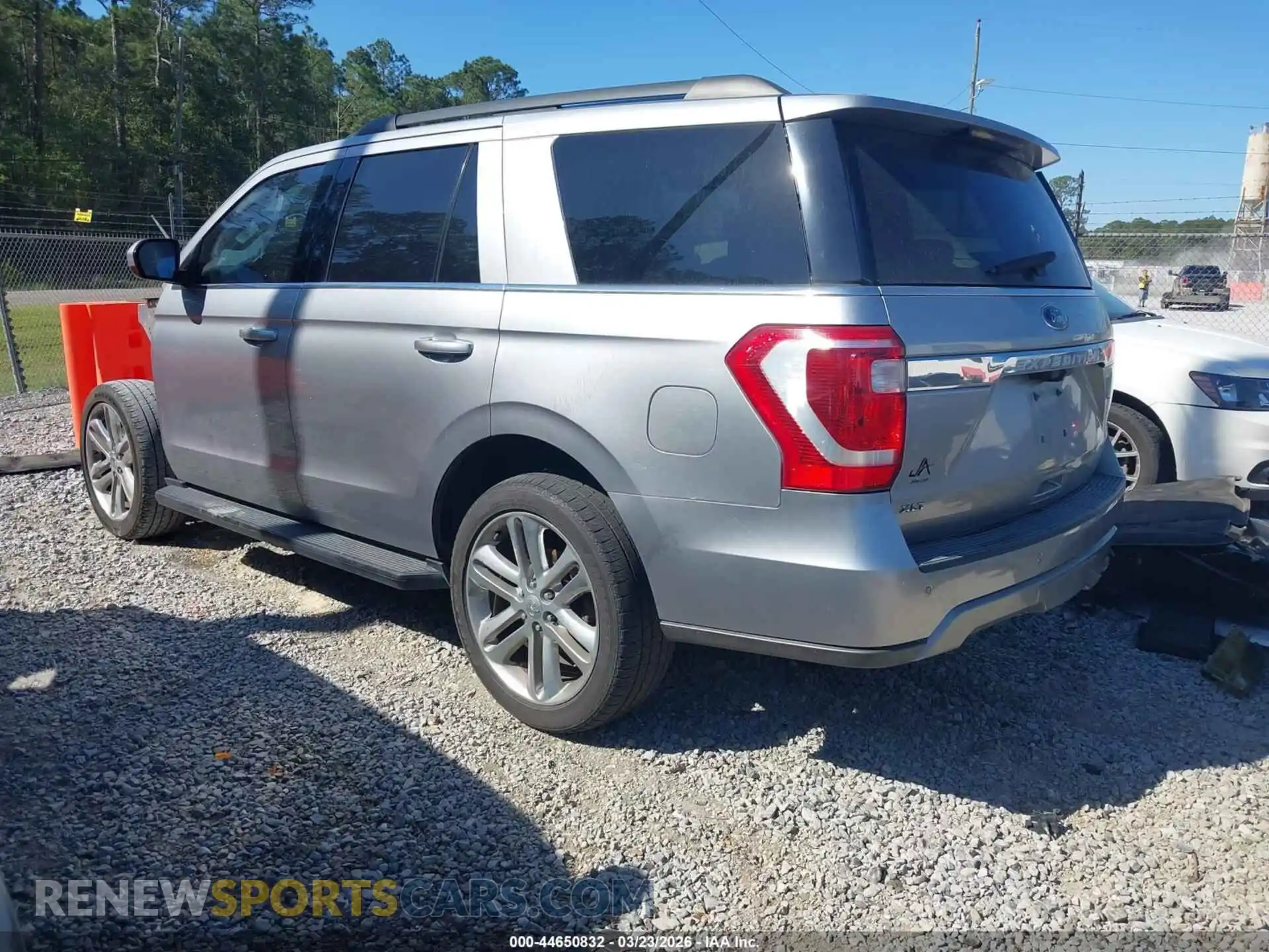 3 Photograph of a damaged car 1FMJU1HT7MEA11675 FORD EXPEDITION 2021