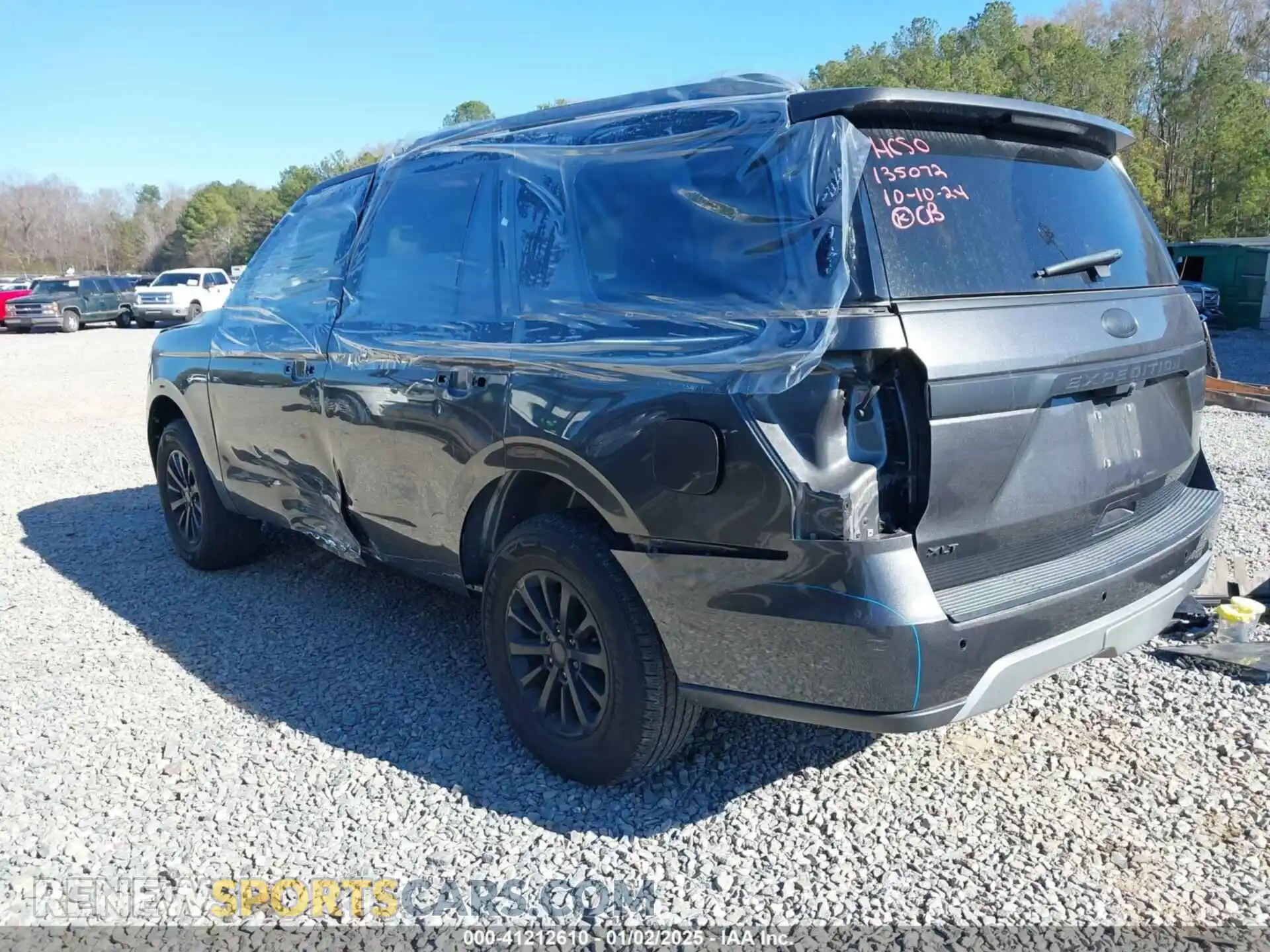 3 Photograph of a damaged car 1FMJU1HT8MEA75501 FORD EXPEDITION 2021