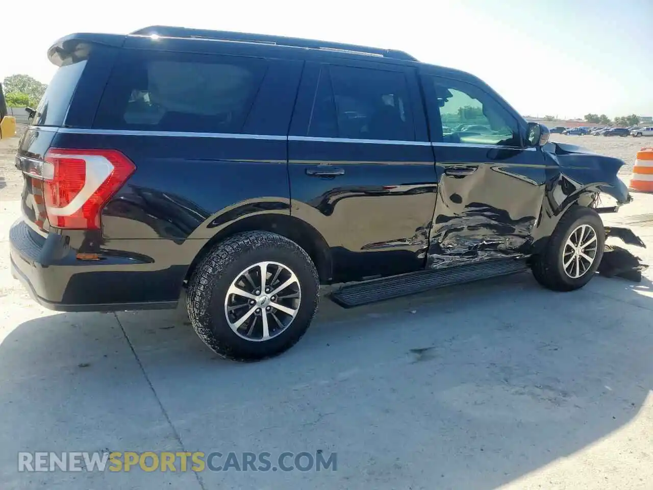 3 Photograph of a damaged car 1FMJU1HT9MEA53247 FORD EXPEDITION 2021